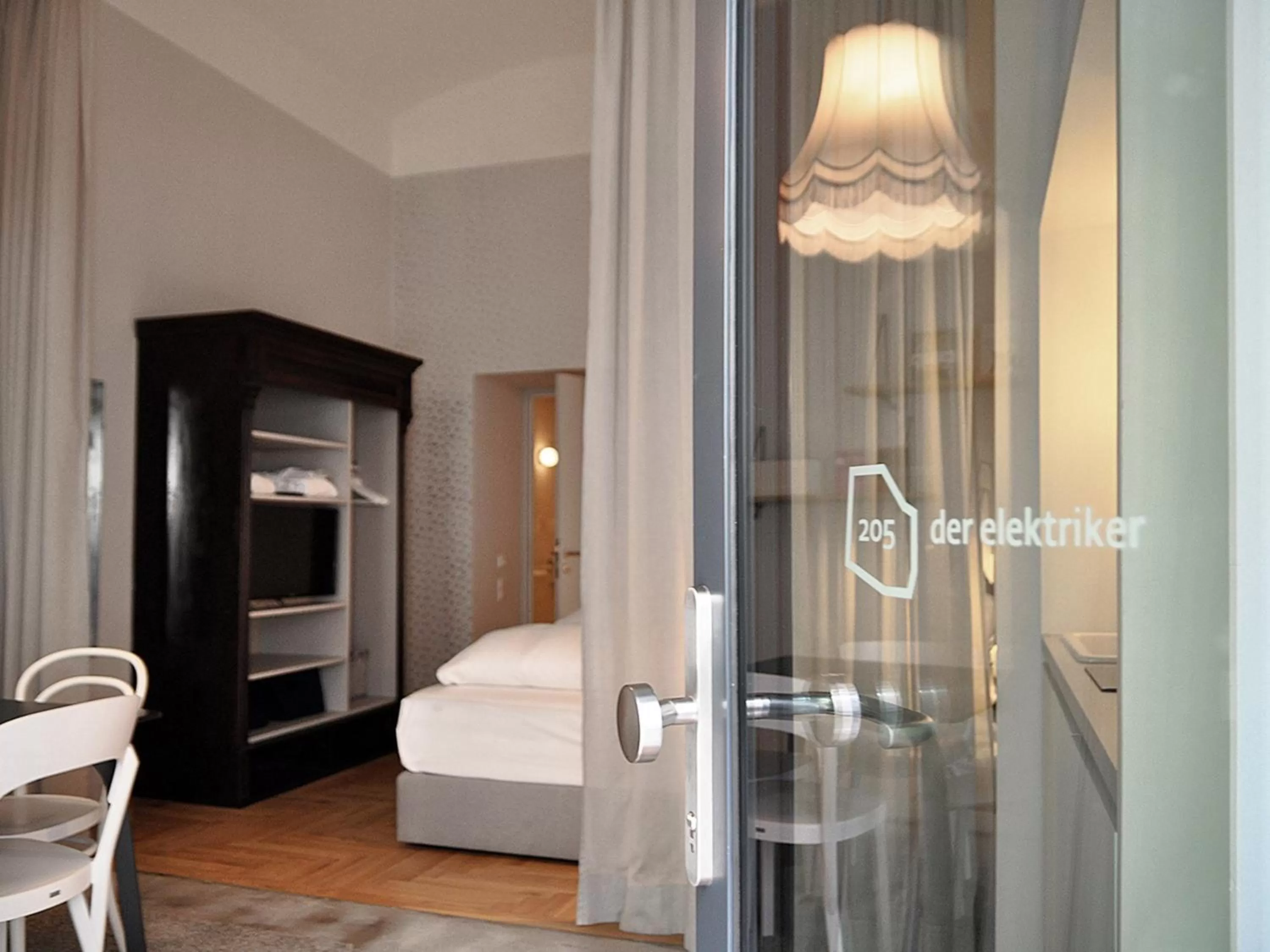 Decorative detail, Bed in grätzlhotel Karmelitermarkt