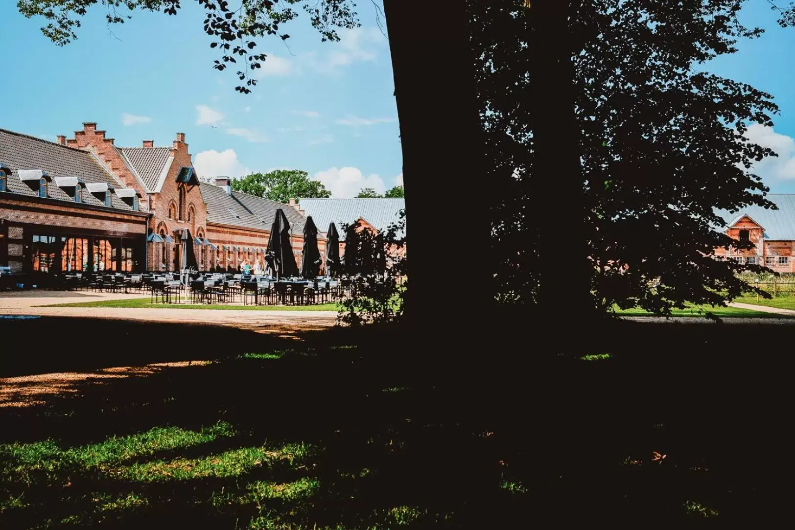 Property building in Hotel Colonie 7 Property building in Hotel Colonie 7