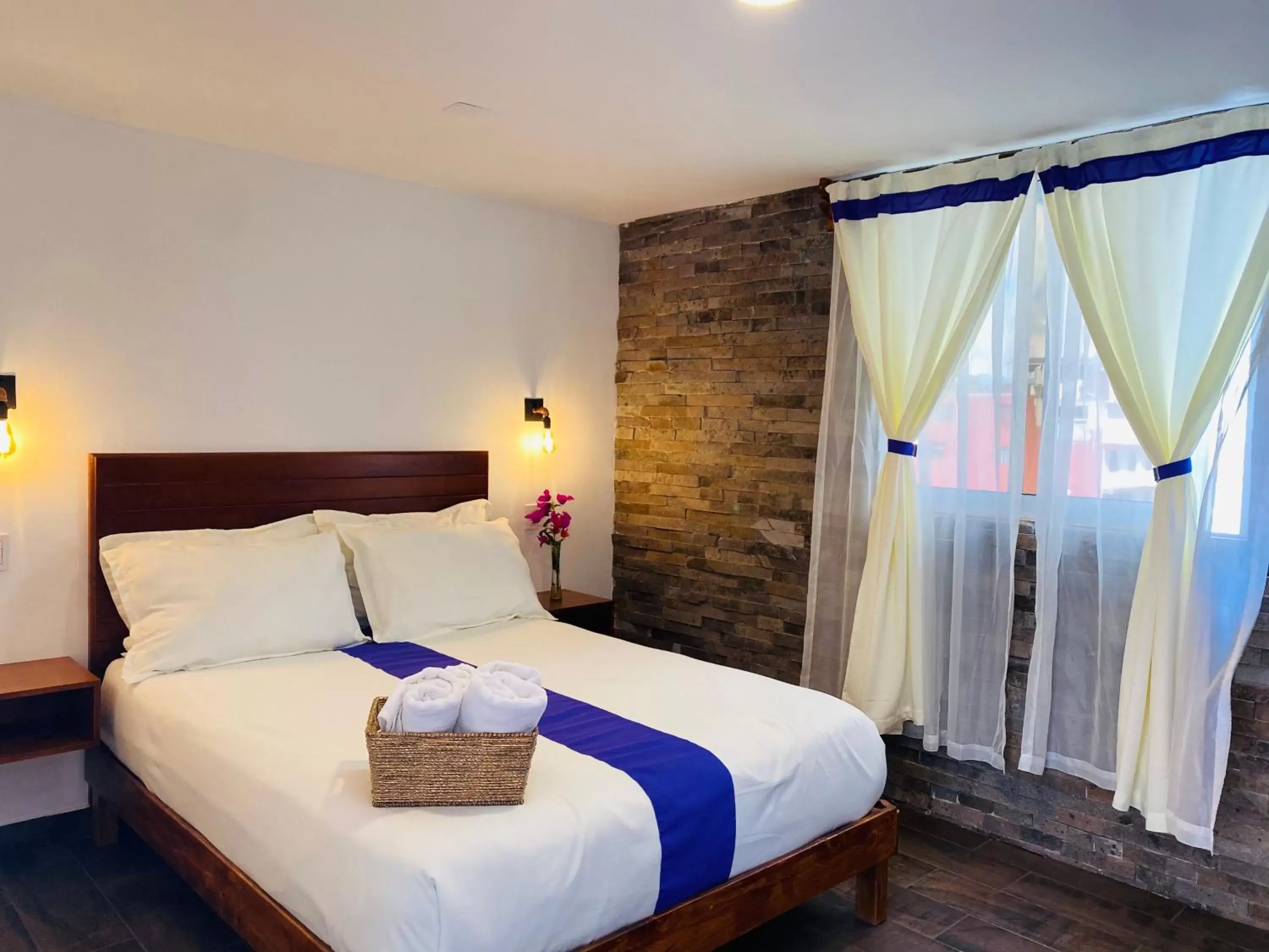 Bedroom, Bed in Hotel & Suites Cerro Roj0