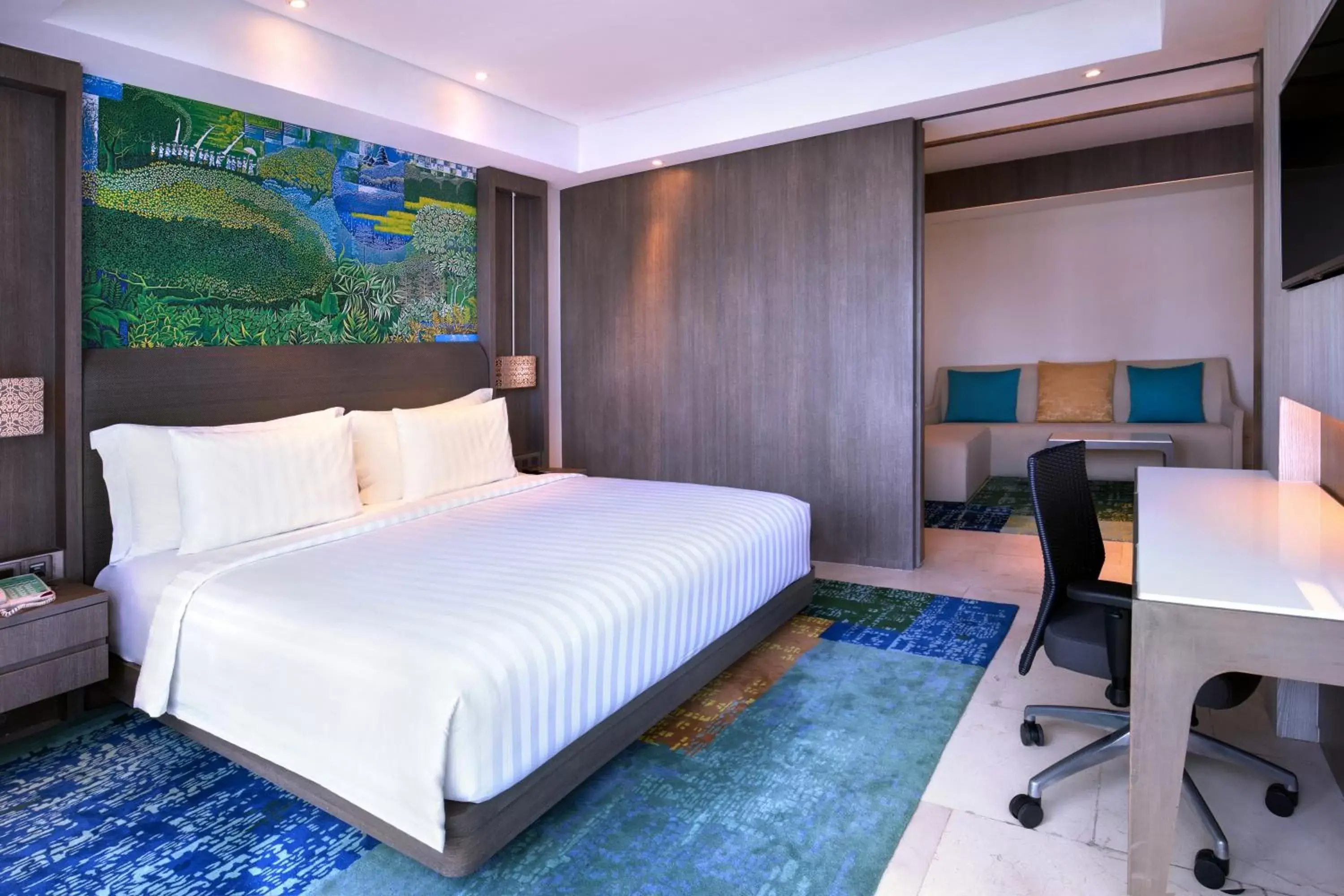 Photo of the whole room, Bed in Grand Mercure Jakarta Kemayoran