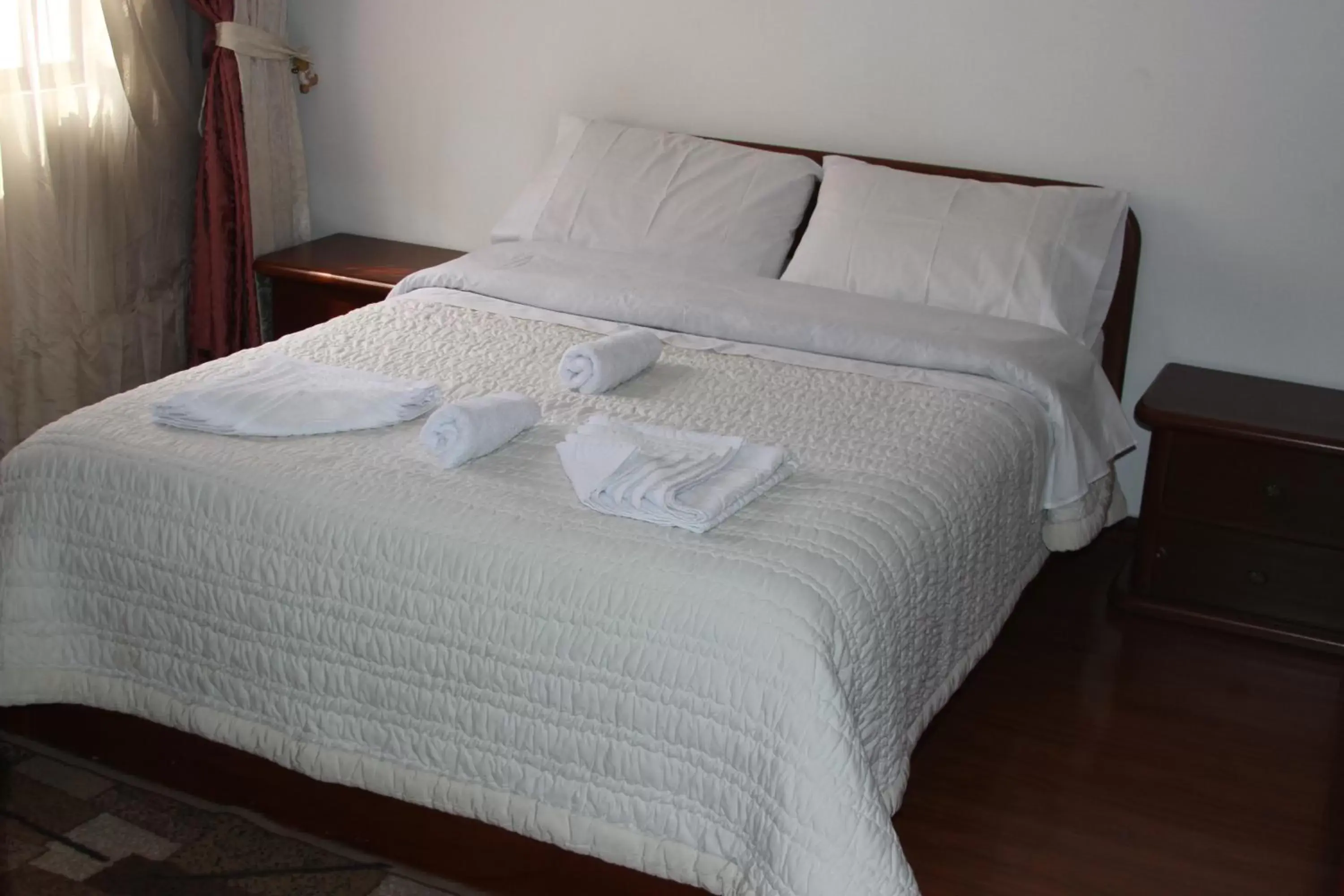 Budget Double Room in D'lujo Budget Double Room in D'lujo