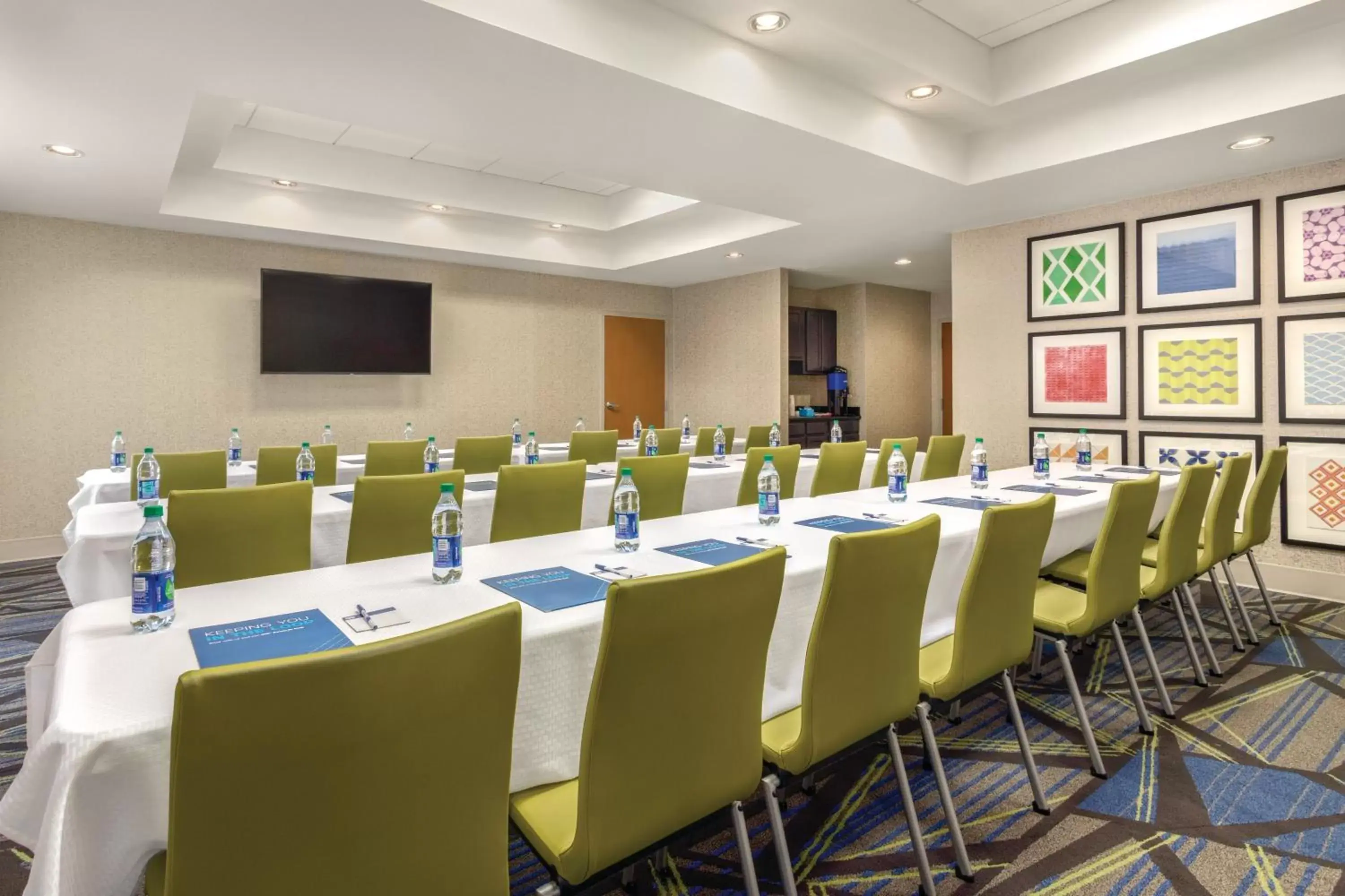 Meeting/conference room in Holiday Inn Express Hotel & Suites Lawton-Fort Sill, an IHG Hotel