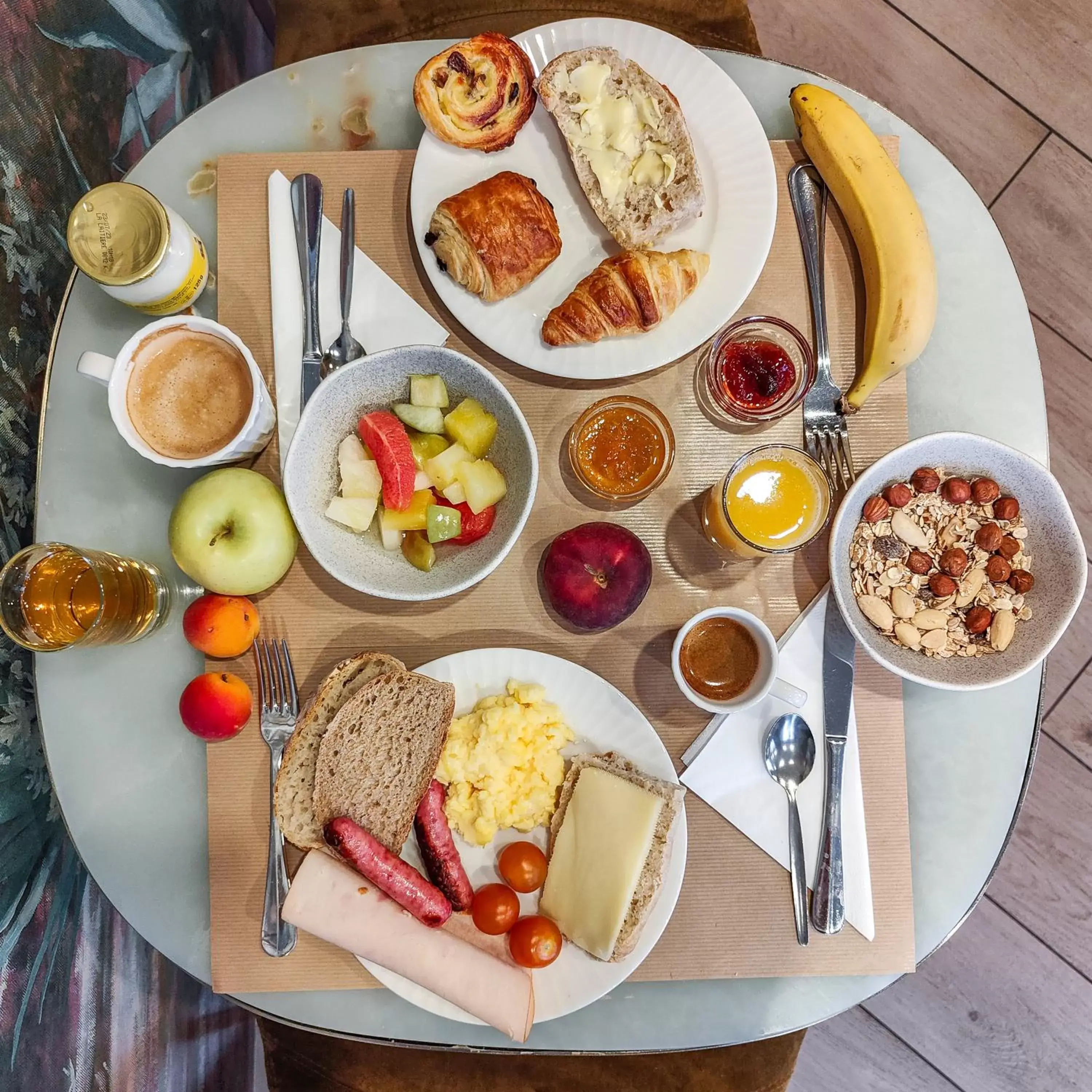 Buffet breakfast, Breakfast in Hôtel de France, un hôtel AMMI