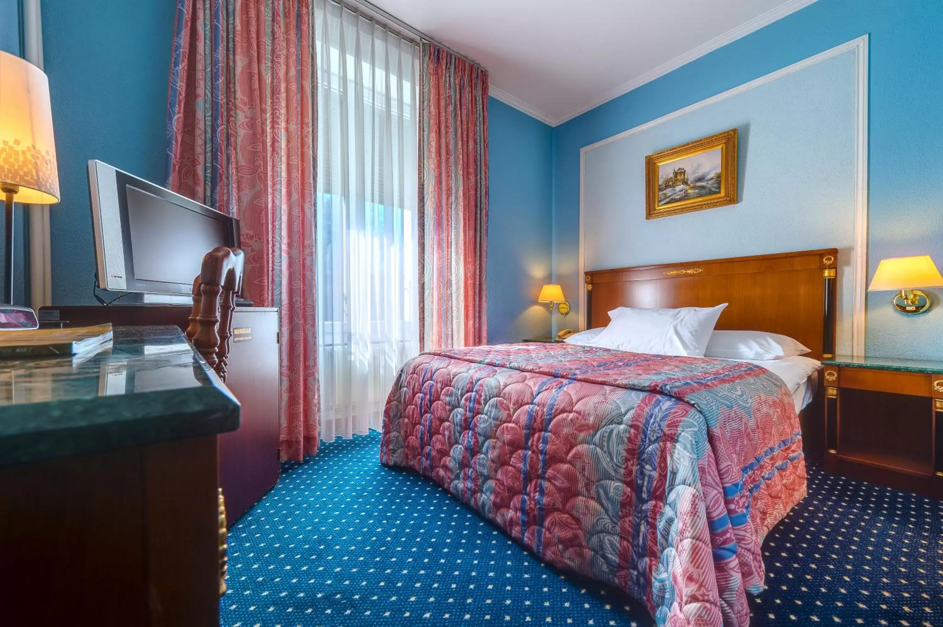 Single Room in Hotel Diplomate Single Room in Hotel Diplomate