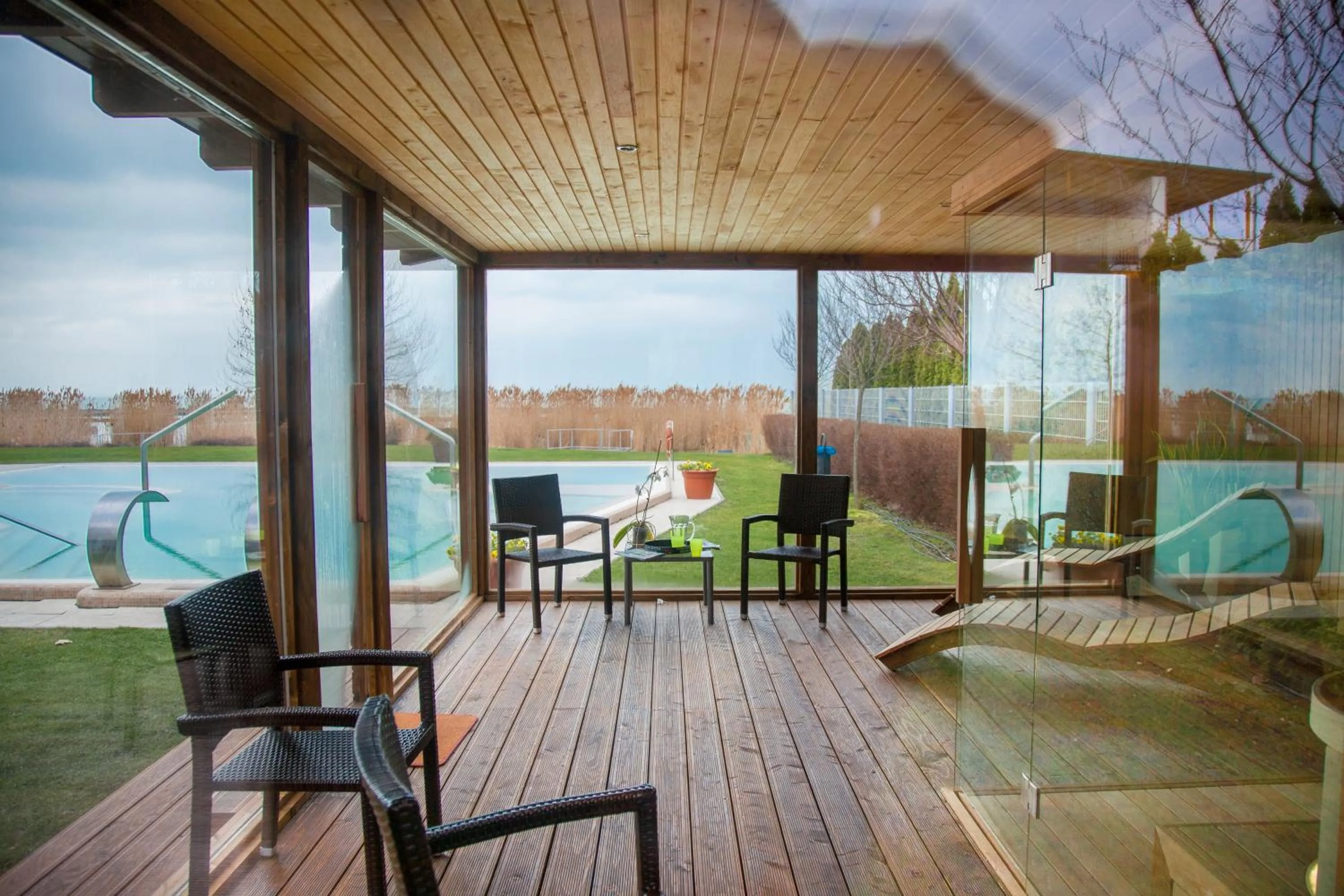 Spa and wellness centre/facilities in Hotel Golden Lake Resort