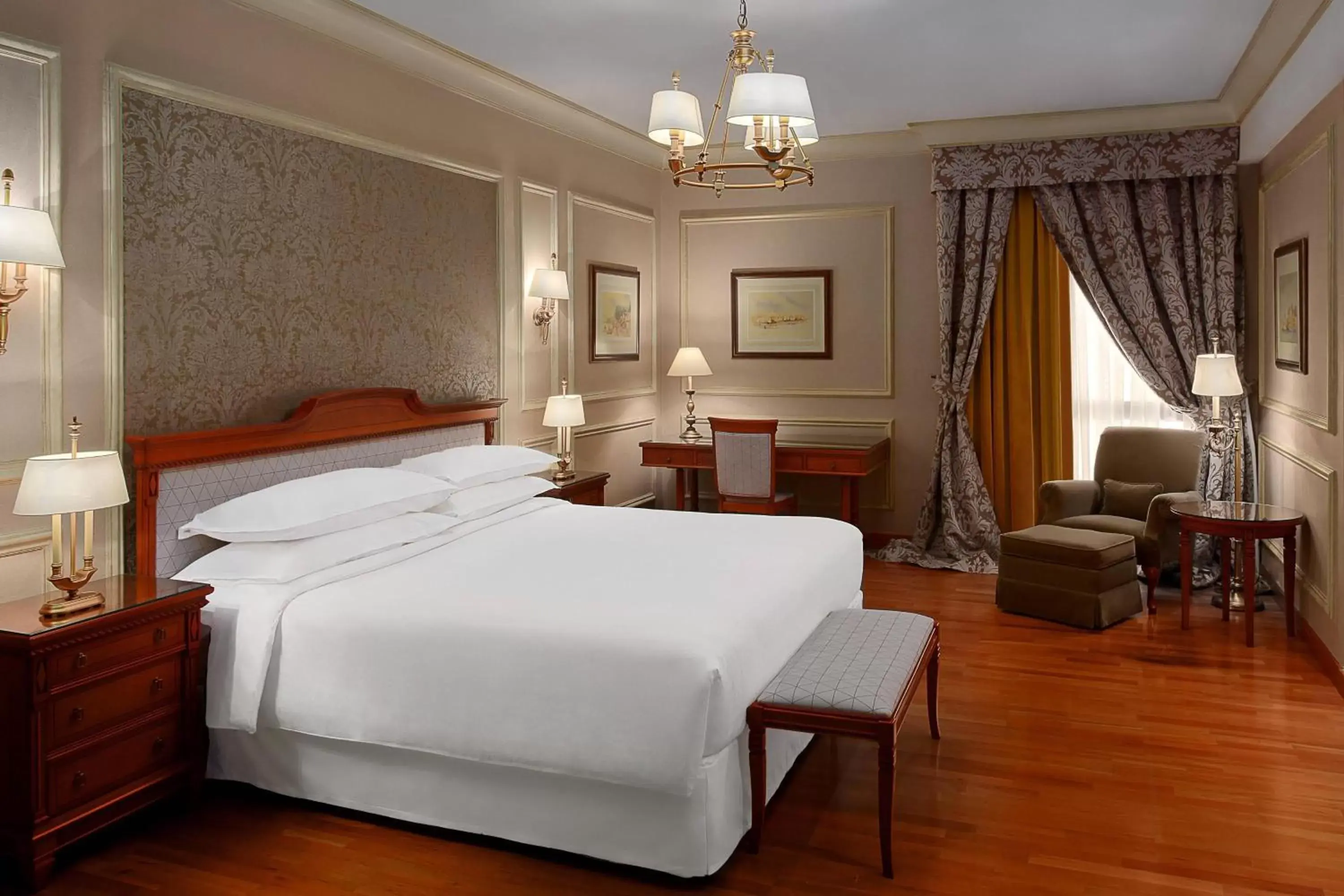 Bedroom in Sheraton Riyadh Hotel & Towers