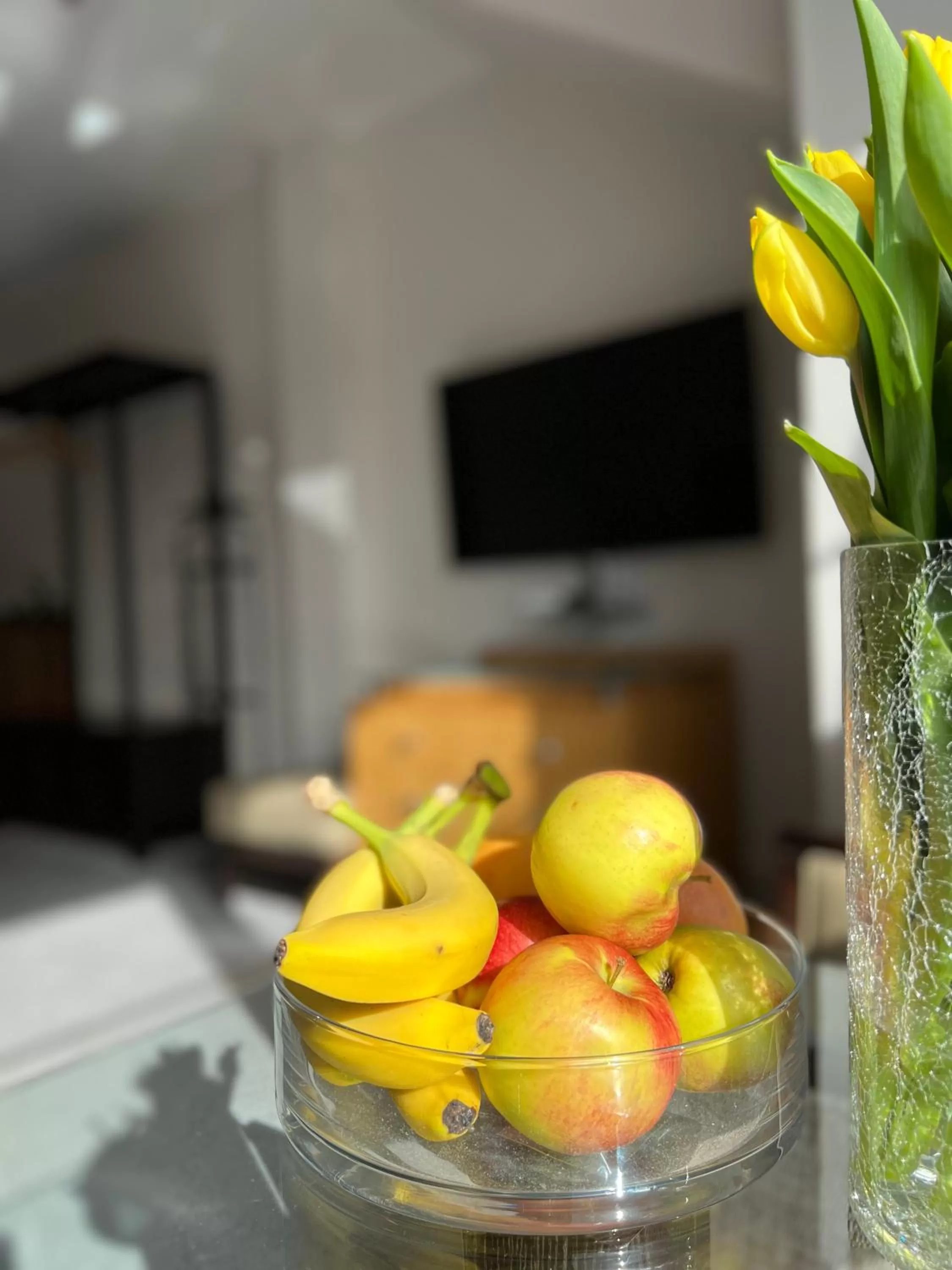 TV and multimedia, Food in W Porcie