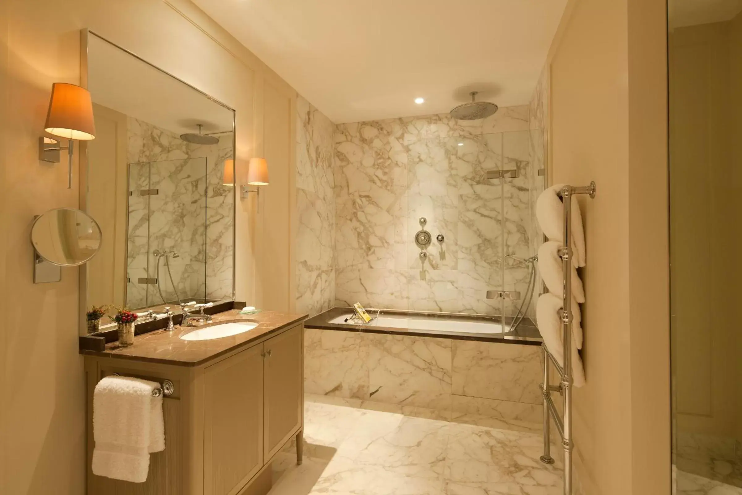 Bathroom in Coworth Park - Dorchester Collection