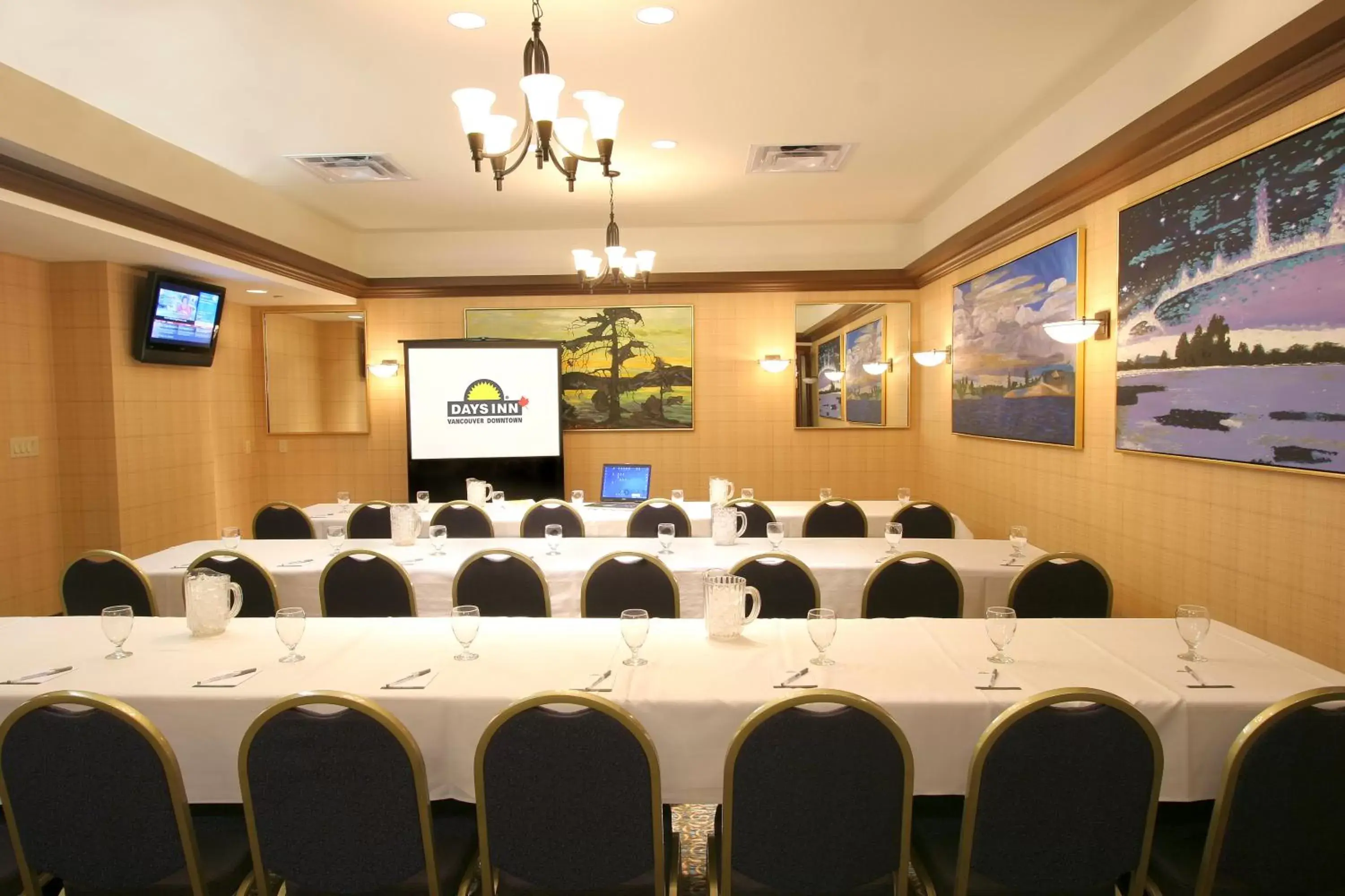 Meeting/conference room in Days Inn by Wyndham Vancouver Downtown