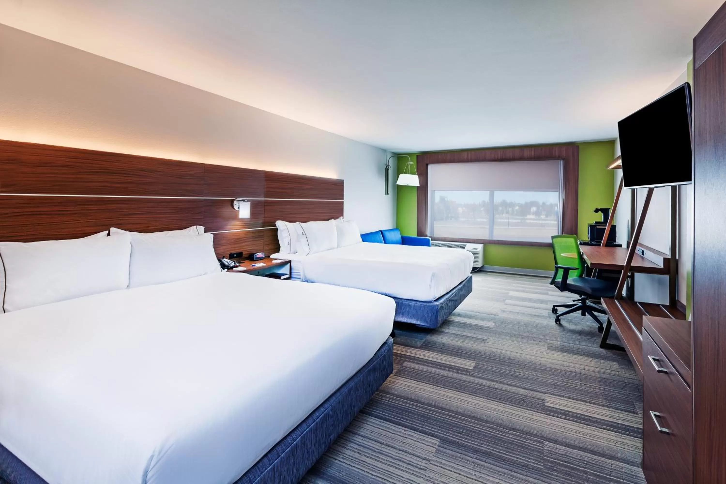 Photo of the whole room, Bed in Holiday Inn Express & Suites Tulsa West - Sand Springs by IHG