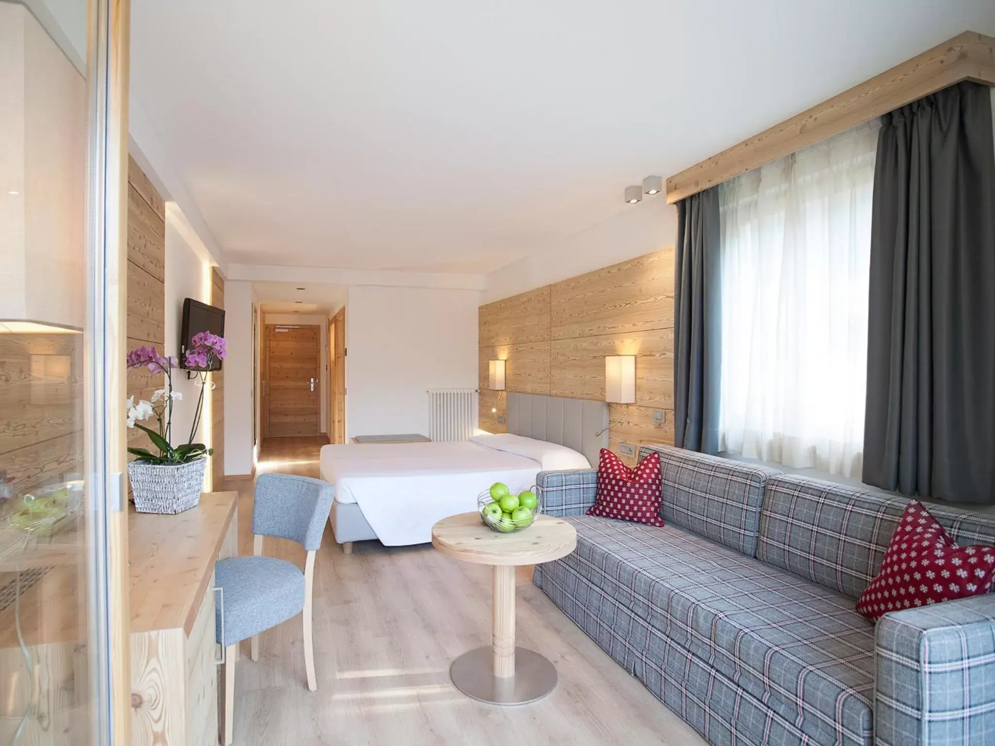 Bedroom in Hotel Europeo Alpine Charme & Wellness