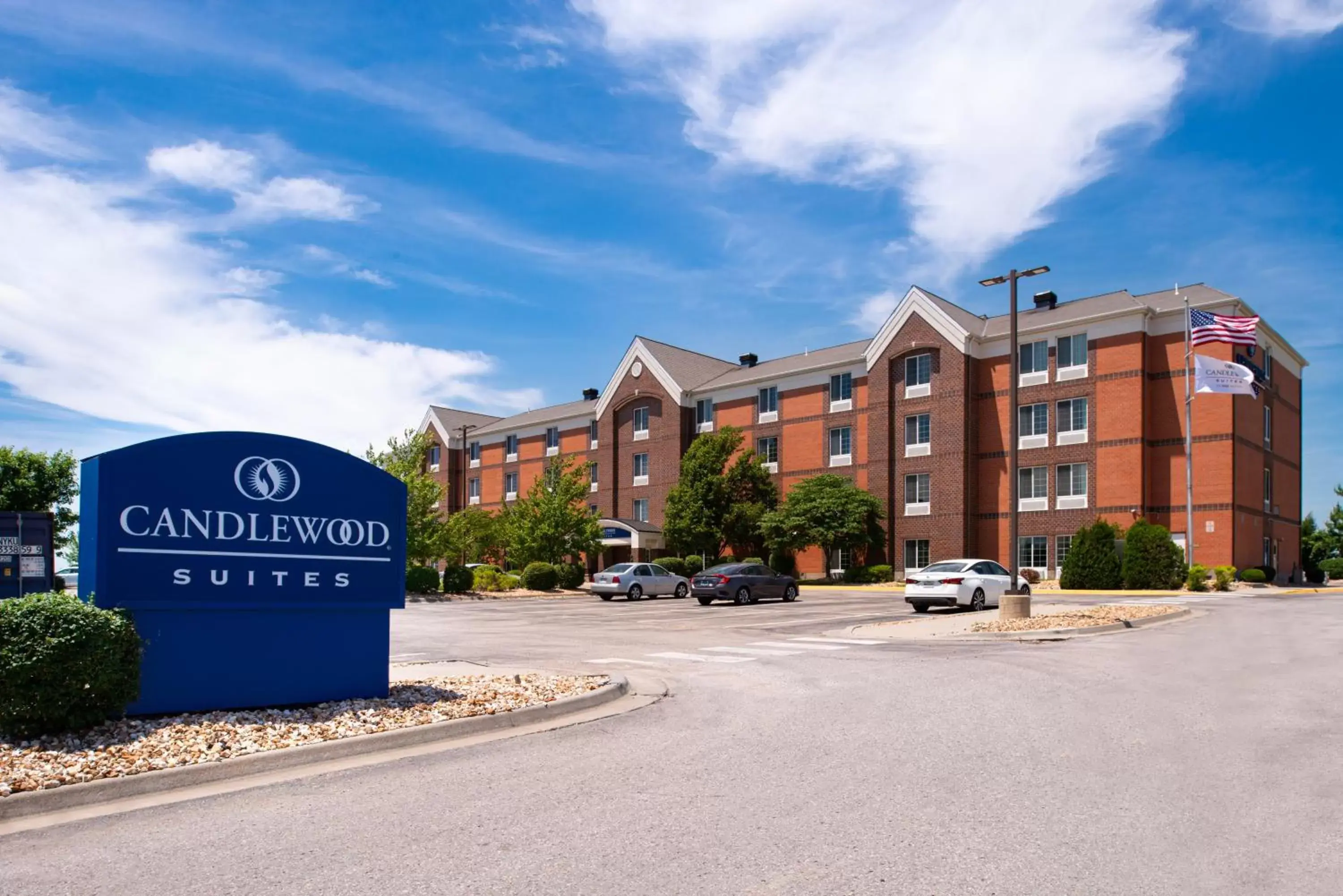 Property Building in Candlewood Suites Olathe, an IHG Hotel