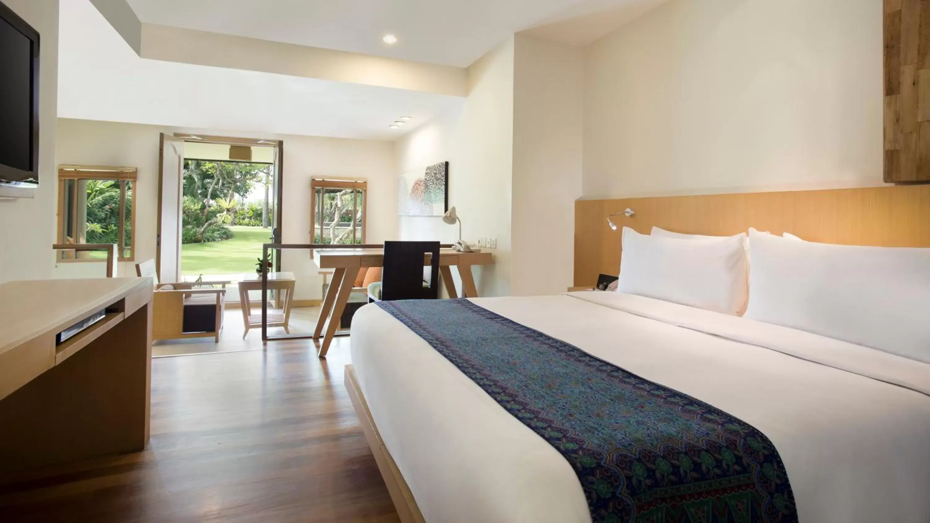 Bedroom, Bed in Holiday Inn Resort Baruna Bali, an IHG Hotel - CHSE Certified