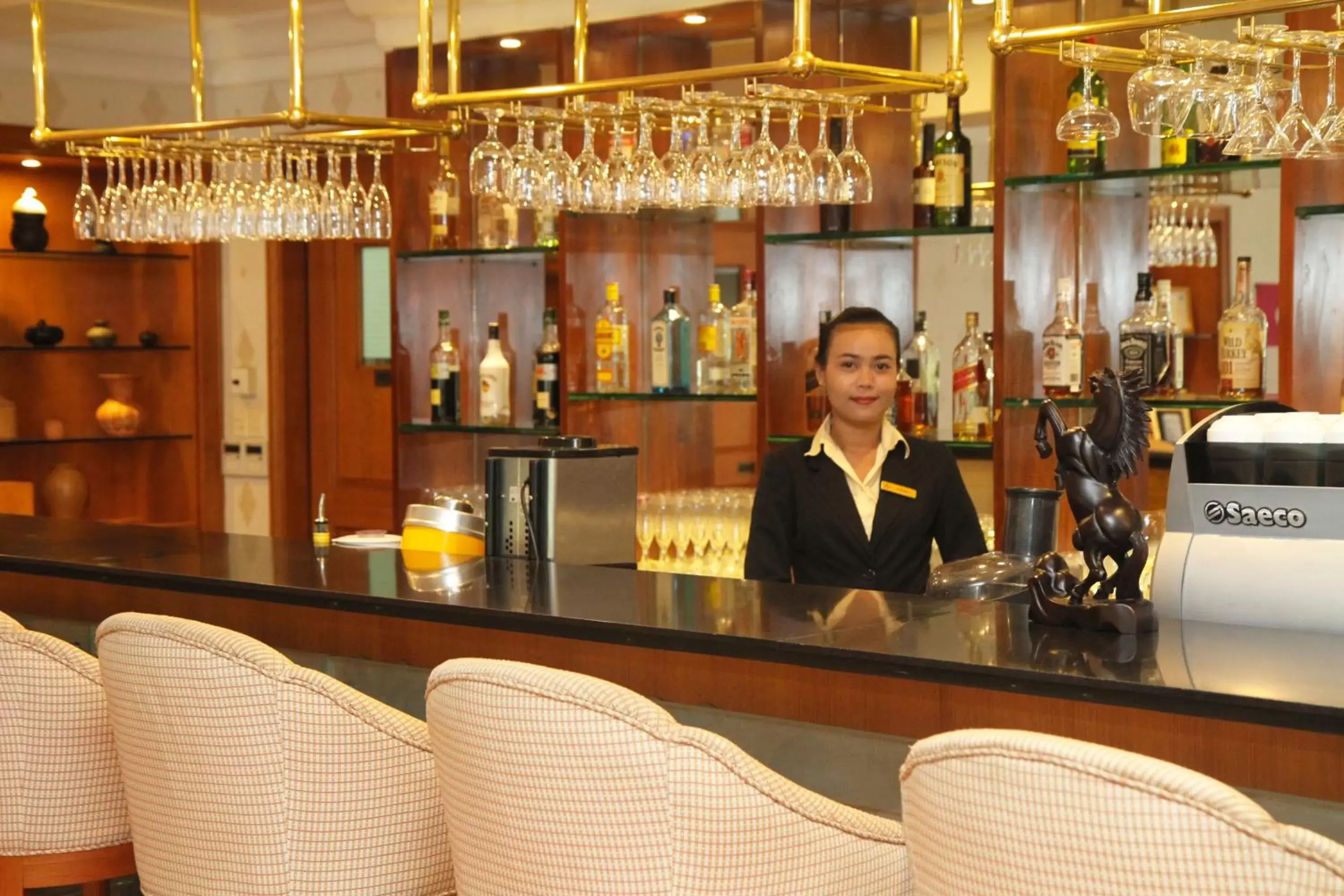 Drinks, Lounge/Bar in Angkor Century Resort & Spa