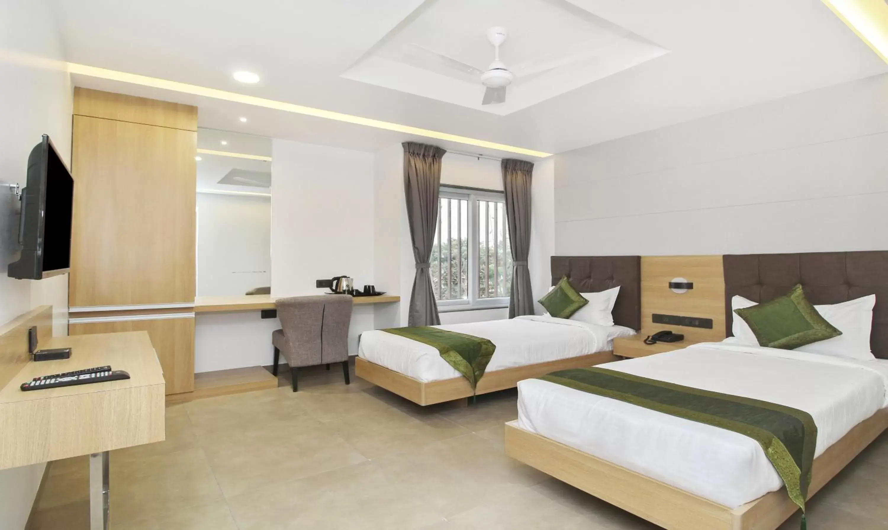 Bed in Treebo City Inn, Satara Bed in Treebo City Inn, Satara