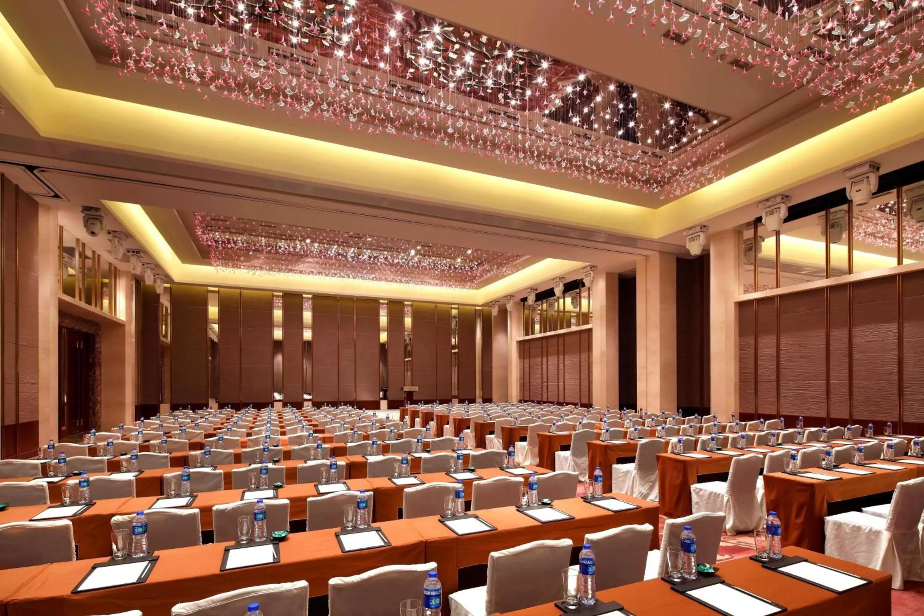 Meeting/conference room in Sheraton Guangzhou Hotel