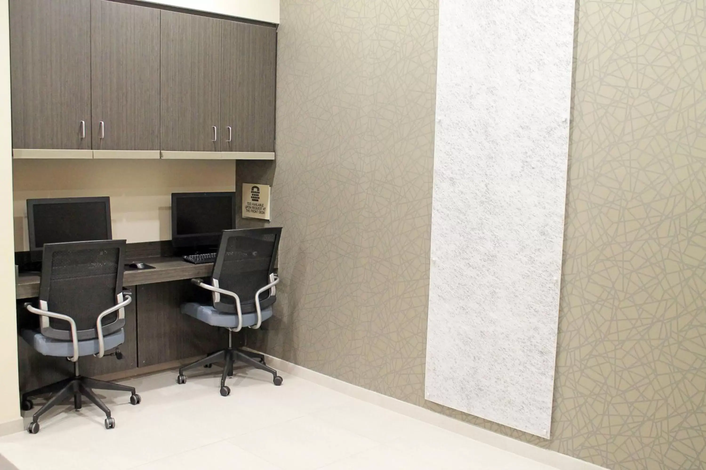 Business facilities in SpringHill Suites by Marriott Houston Northwest