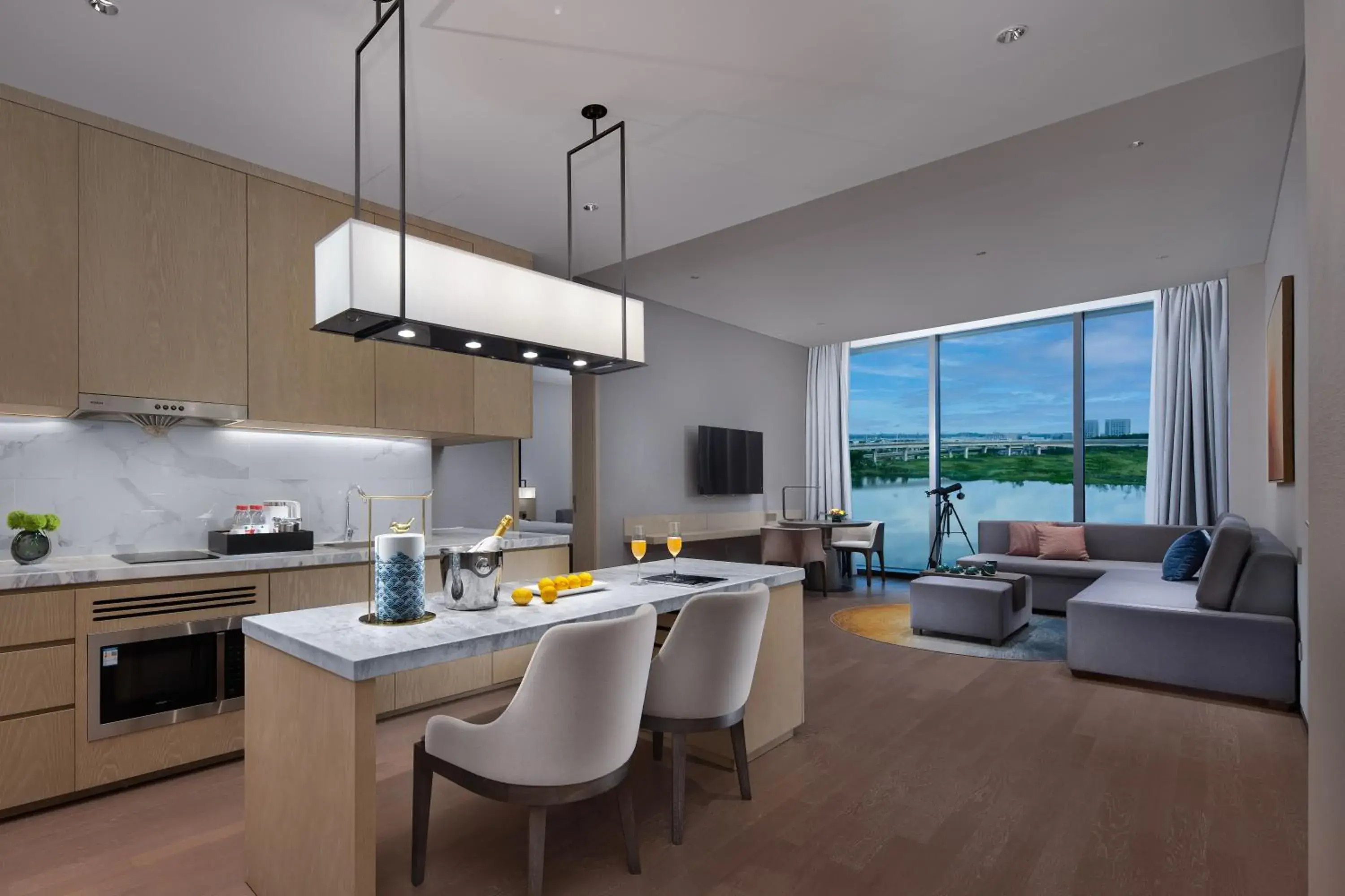 Kitchen or kitchenette, Dining Area in Hyatt Place Changsha Airport