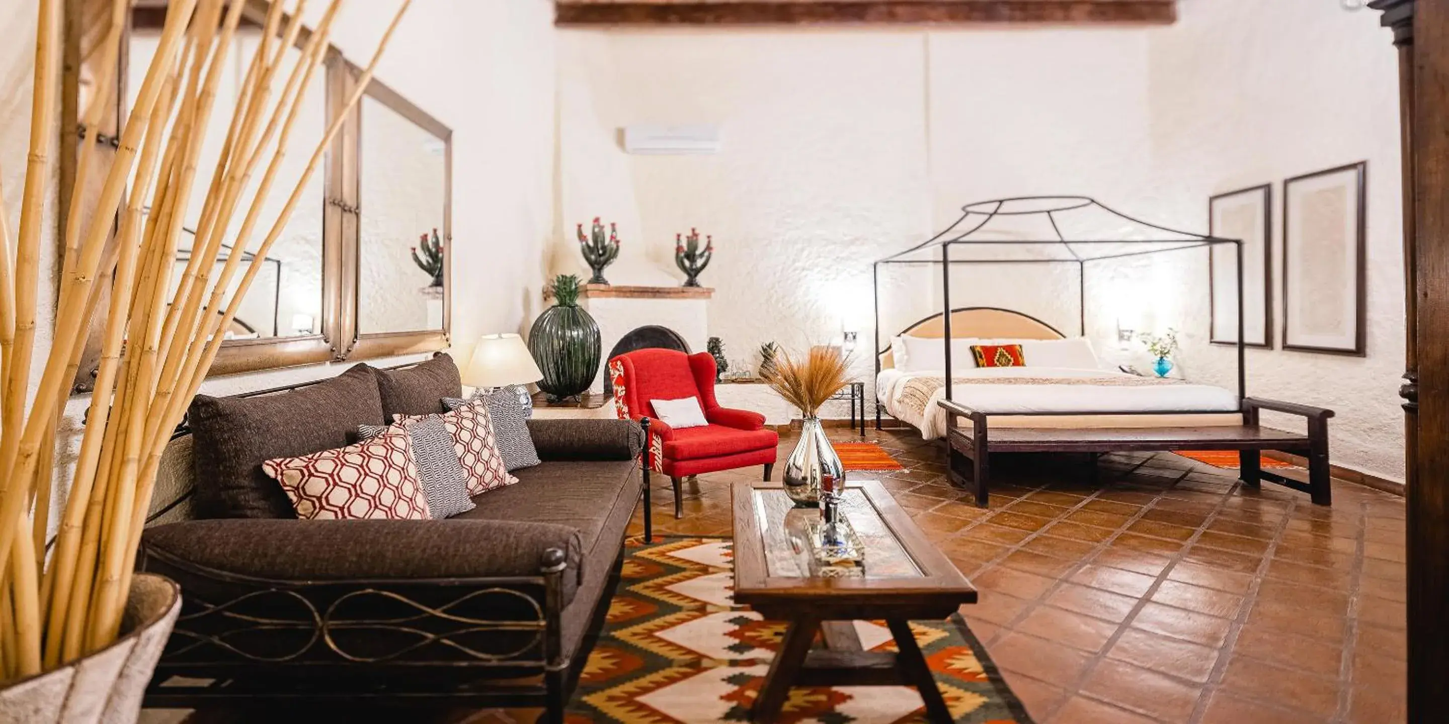 Photo of the whole room, Seating Area in Hacienda El Santuario San Miguel de Allende