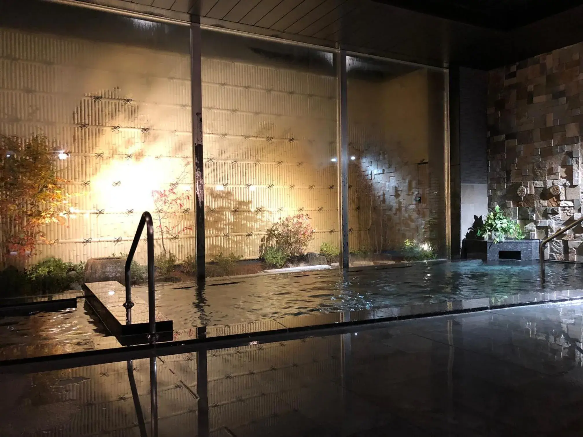 Public Bath, Swimming Pool in Hotel Route-Inn Grand Muroran