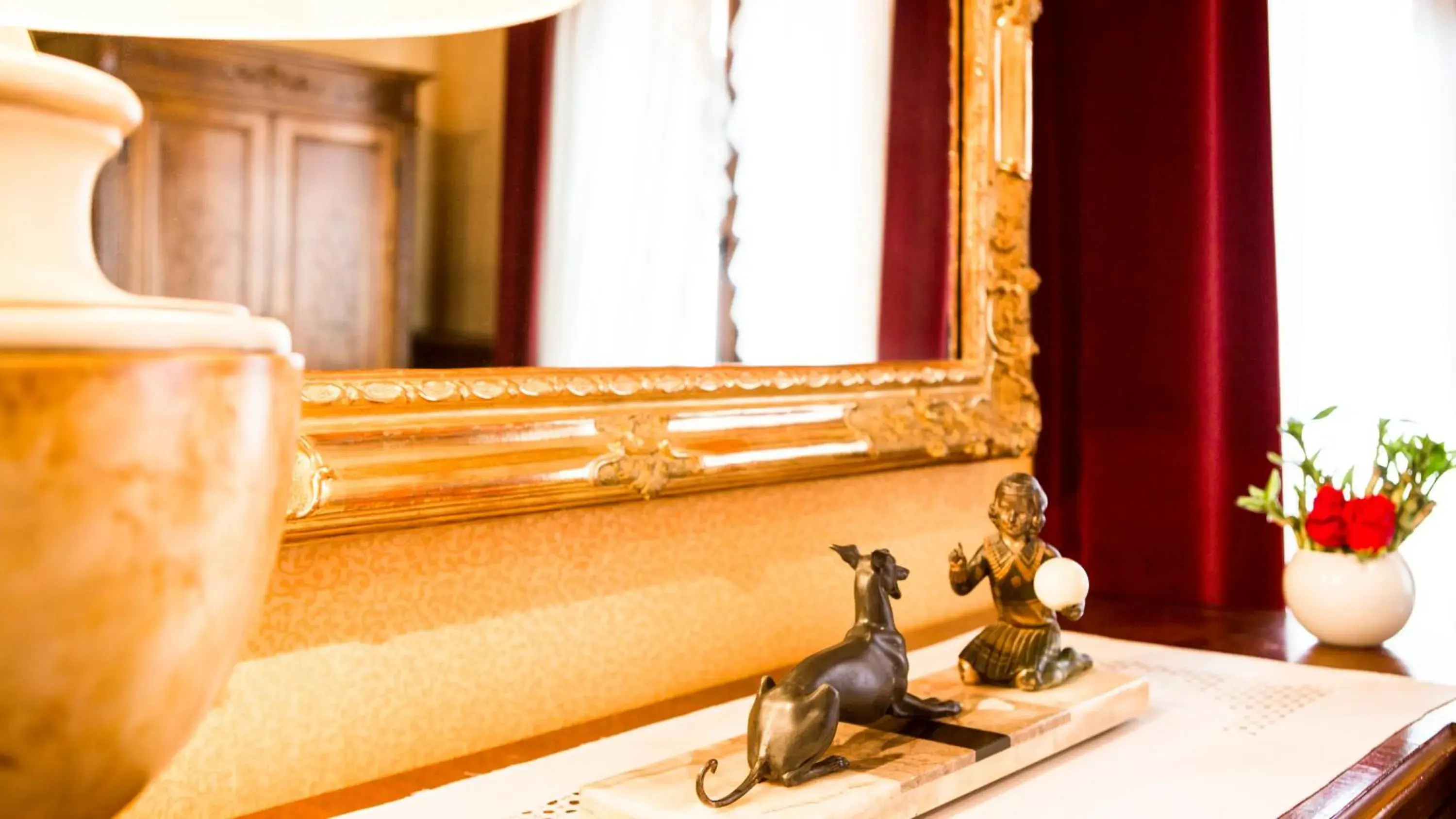 Decorative detail, Bathroom in Hotel Villa Fiordaliso