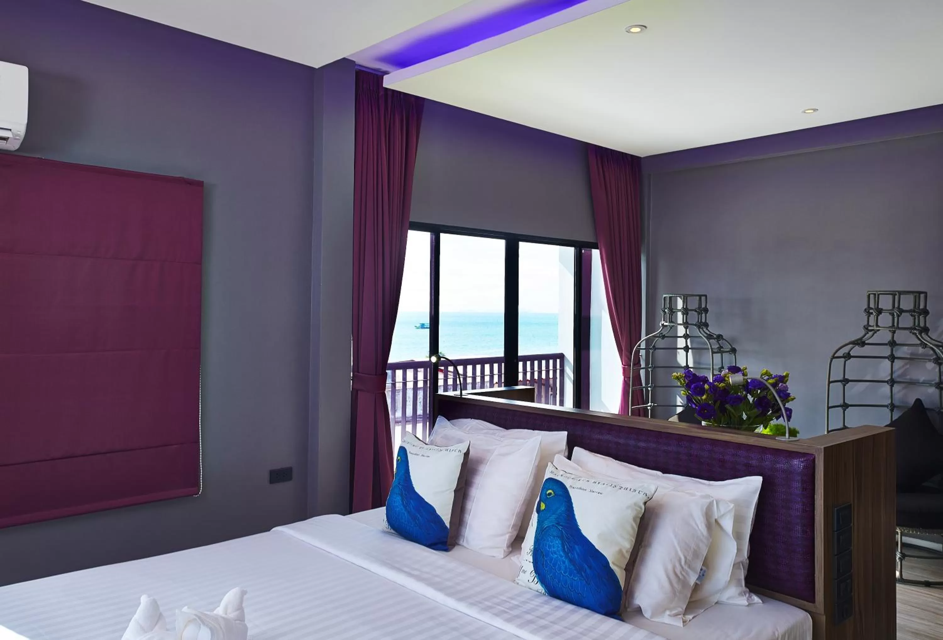 Bed in The Weekend Pattaya (Tweet Tweet Nest Pattaya)