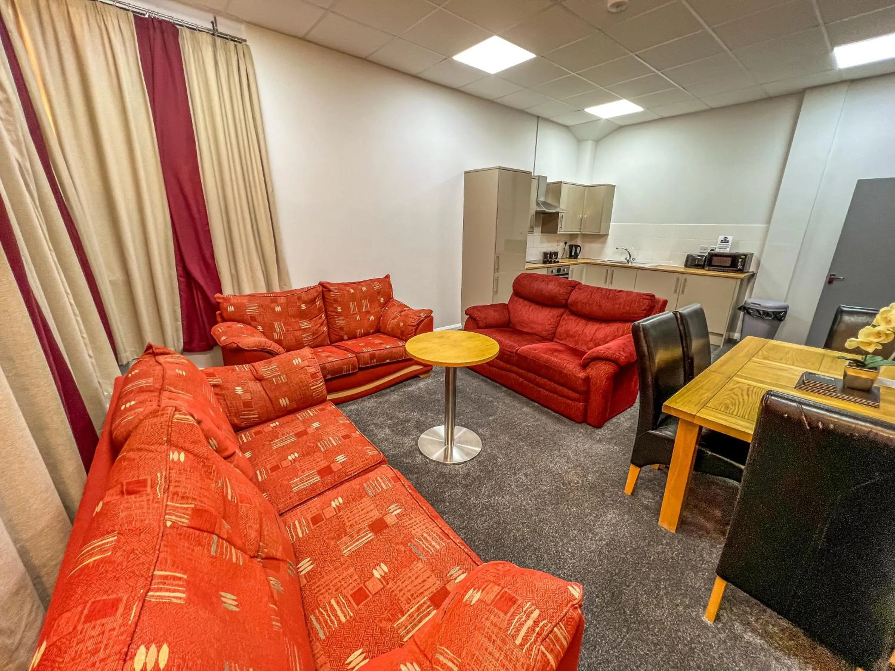 Living room in County Hall Apartment Hotel