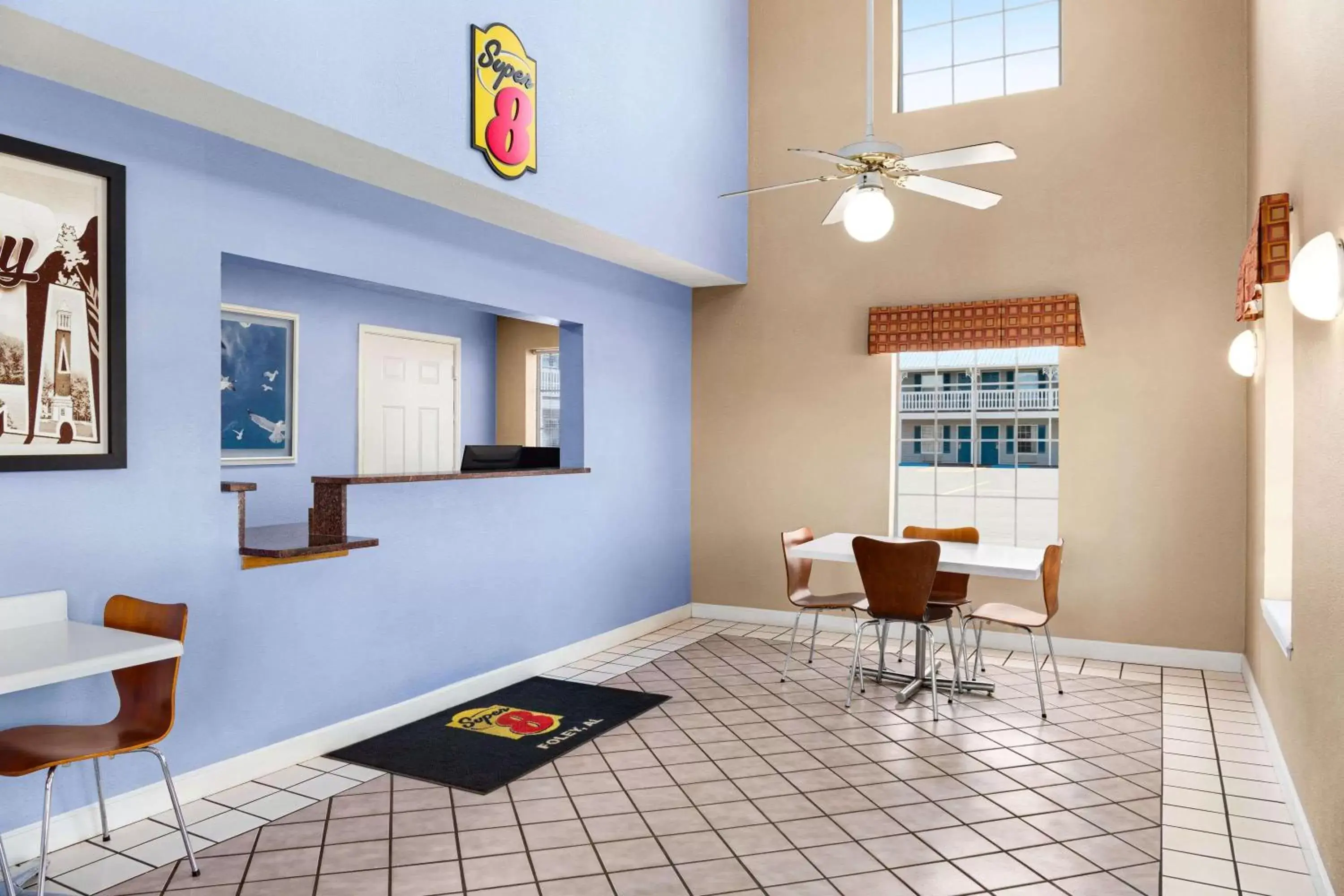 Lobby or reception in Super 8 by Wyndham Foley Lobby or reception in Super 8 by Wyndham Foley