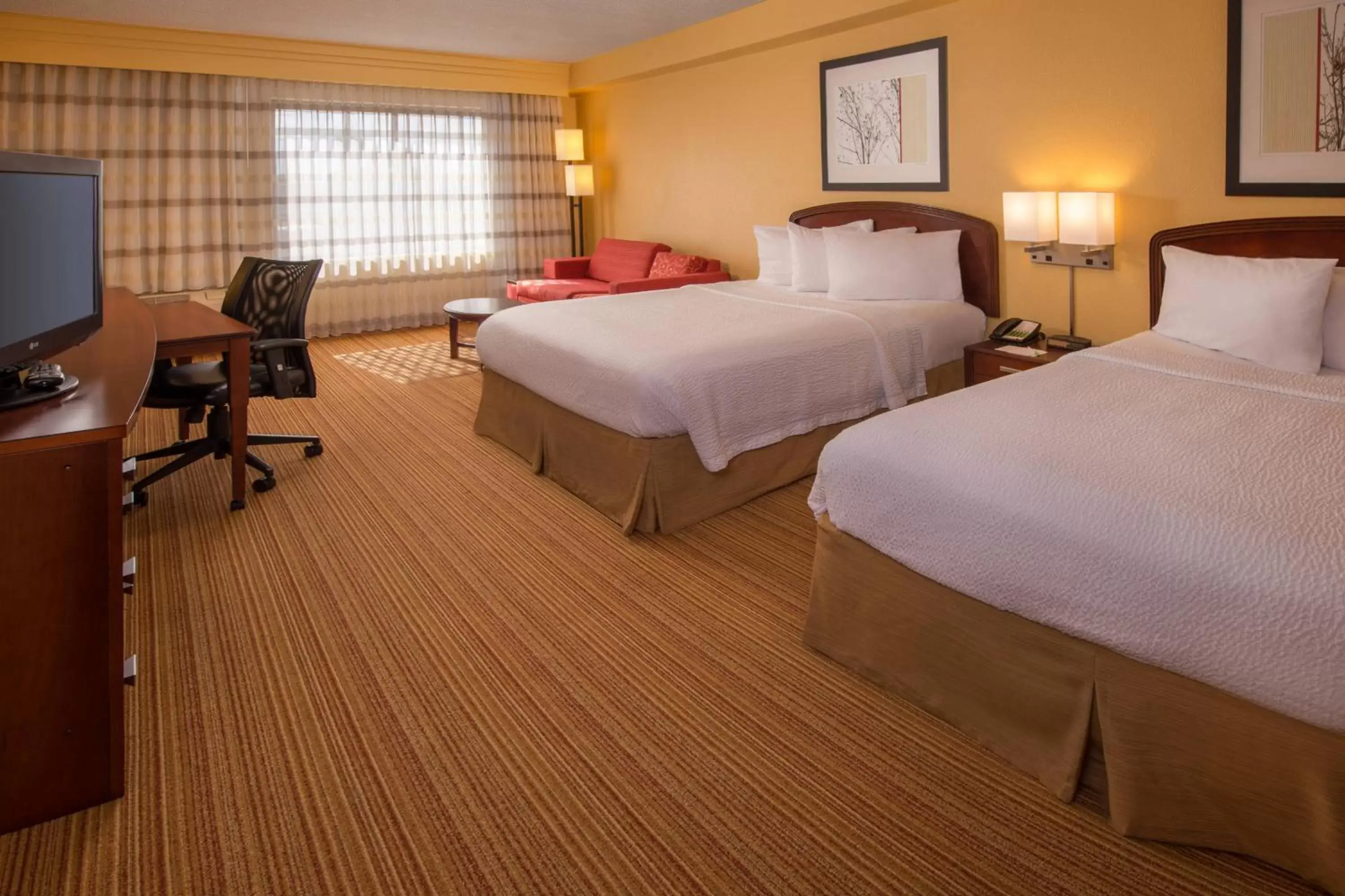 Bedroom, Bed in Courtyard by Marriott North Charleston Airport Coliseum