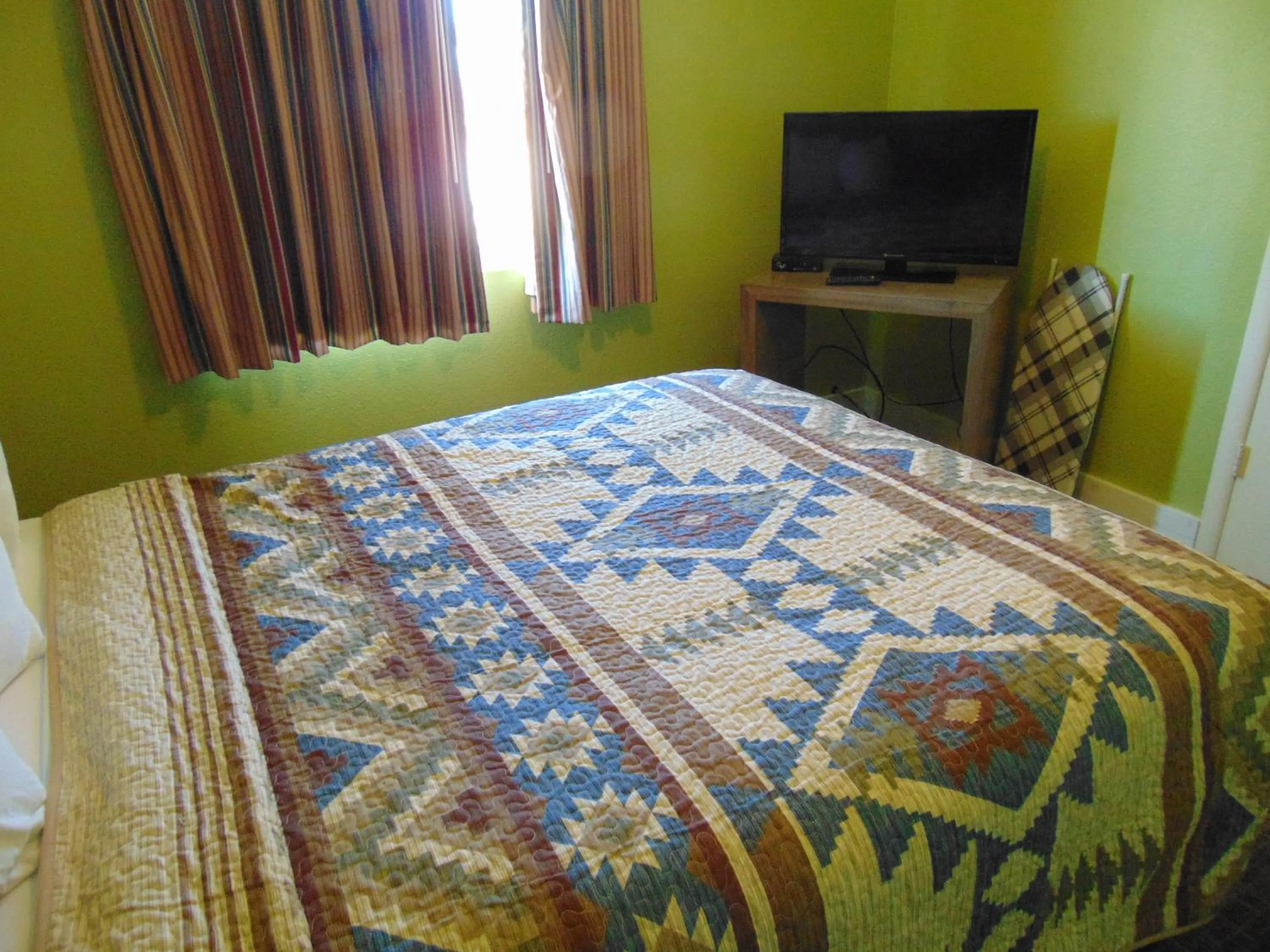 Bed in Bryce Canyon Resort