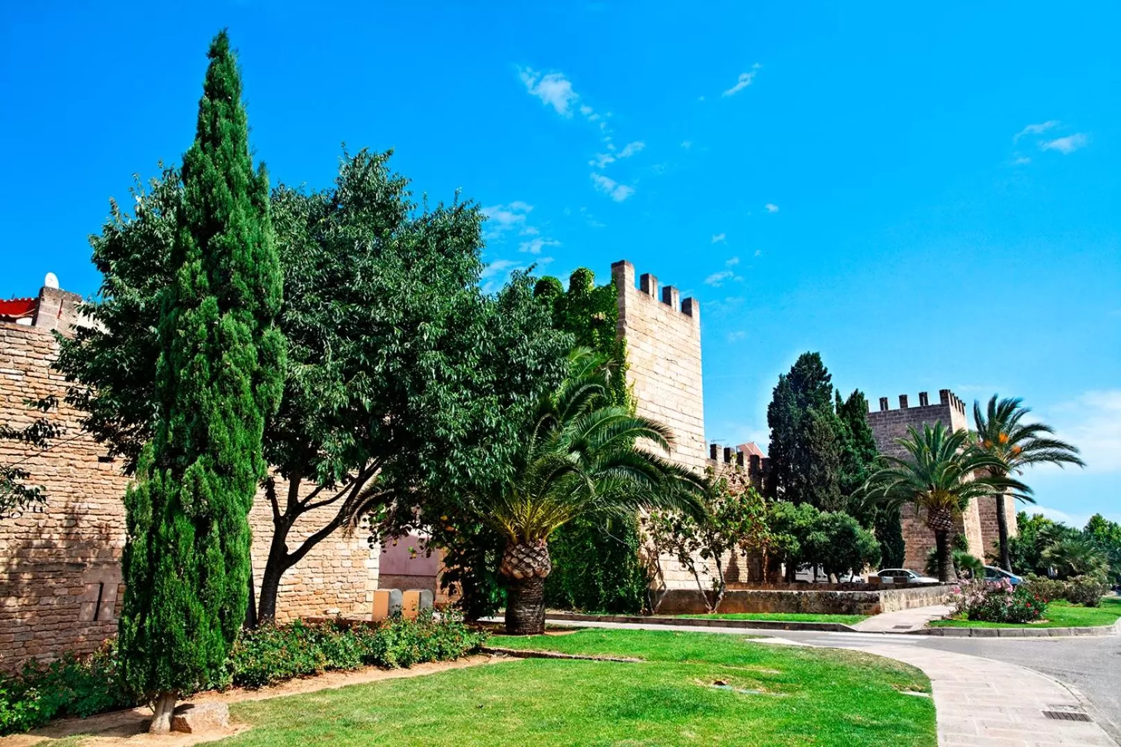 Nearby landmark in Aparthotel Ona Aucanada