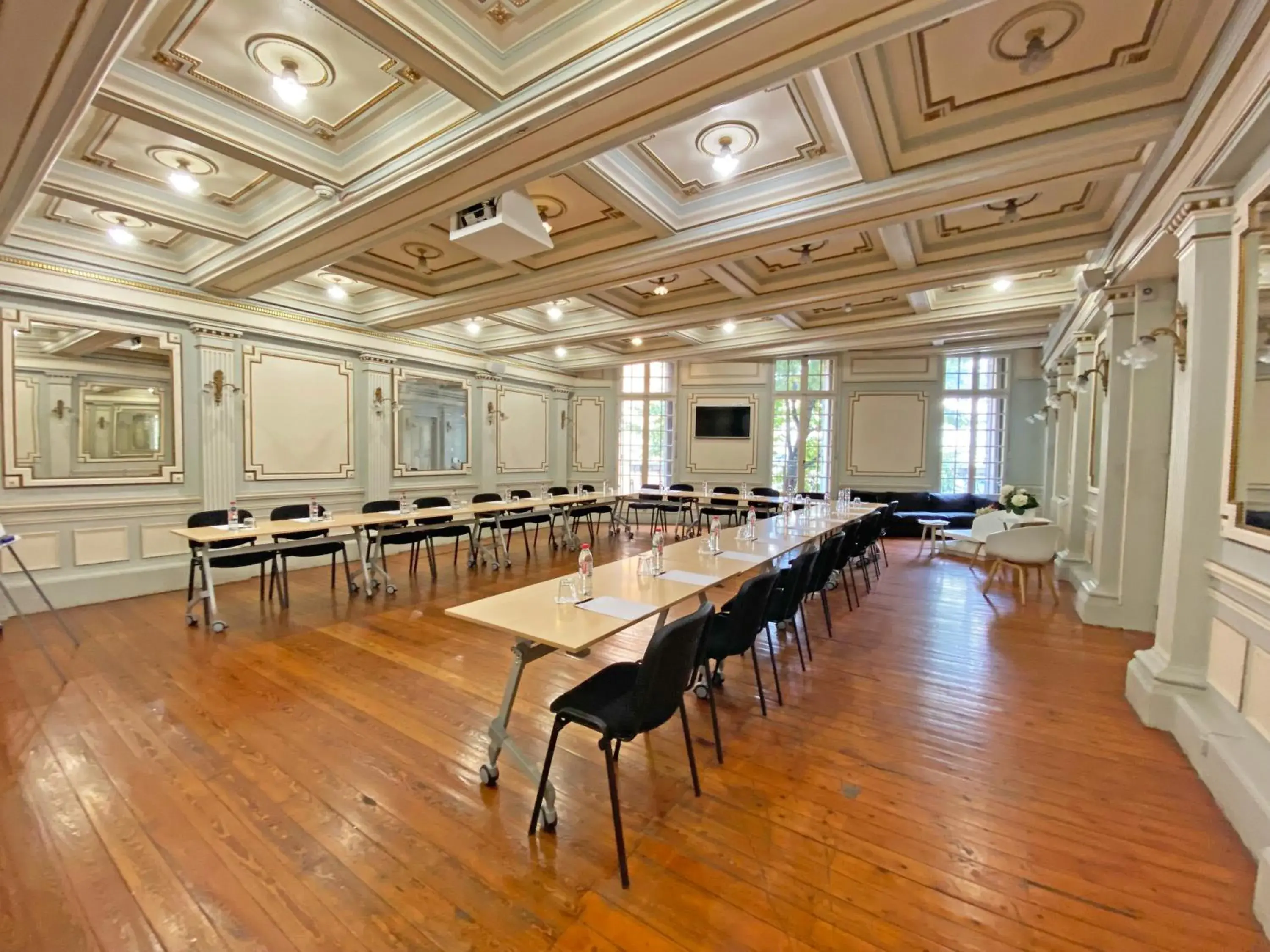 Meeting/conference room in Hôtel de France
