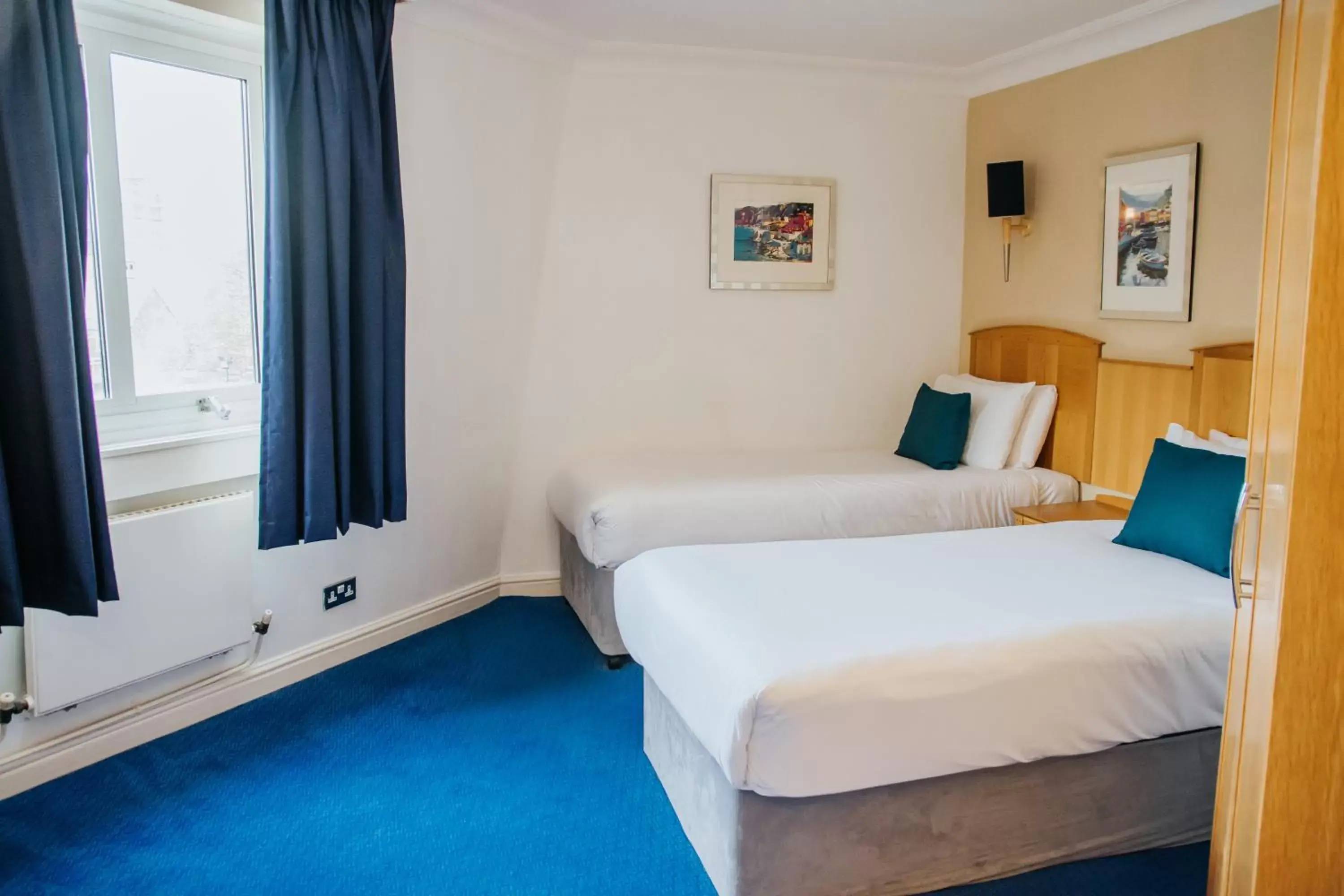 Bed in Poole Quay Hotel