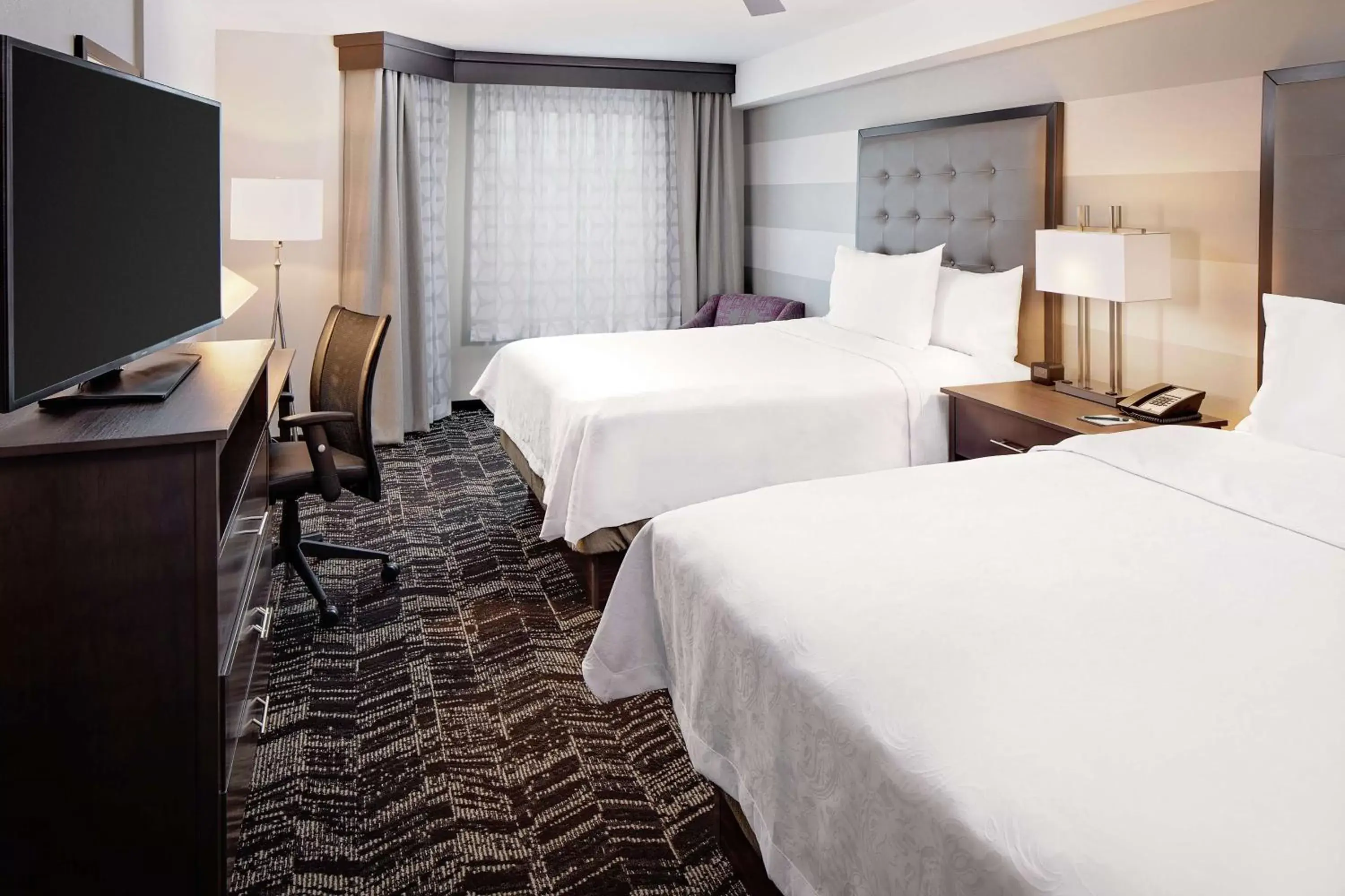 Bedroom, Bed in Homewood Suites By Hilton Ronkonkoma Bedroom, Bed in Homewood Suites By Hilton Ronkonkoma