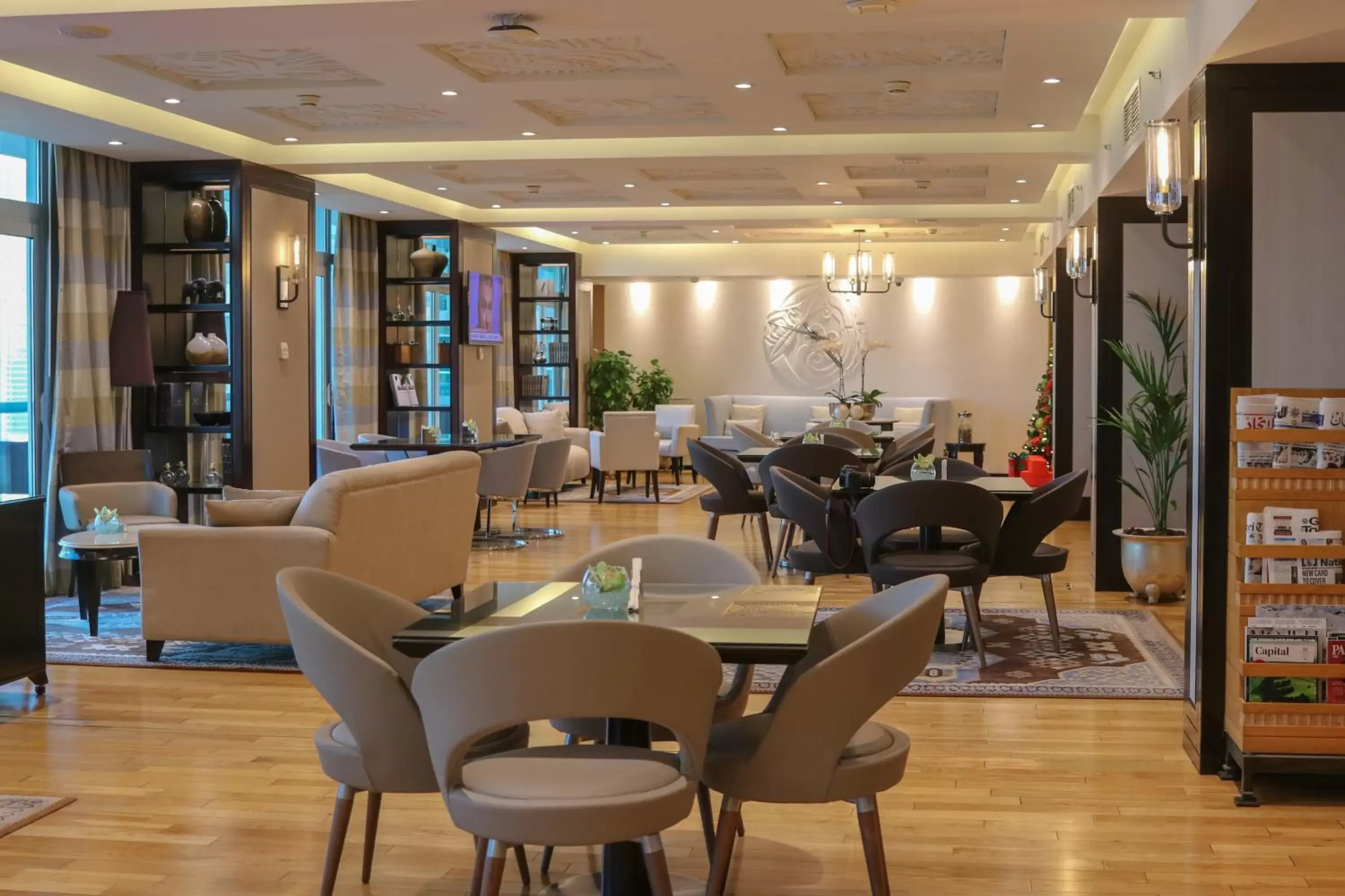 Area and facilities, Restaurant/Places to Eat in Beach Rotana - Abu Dhabi