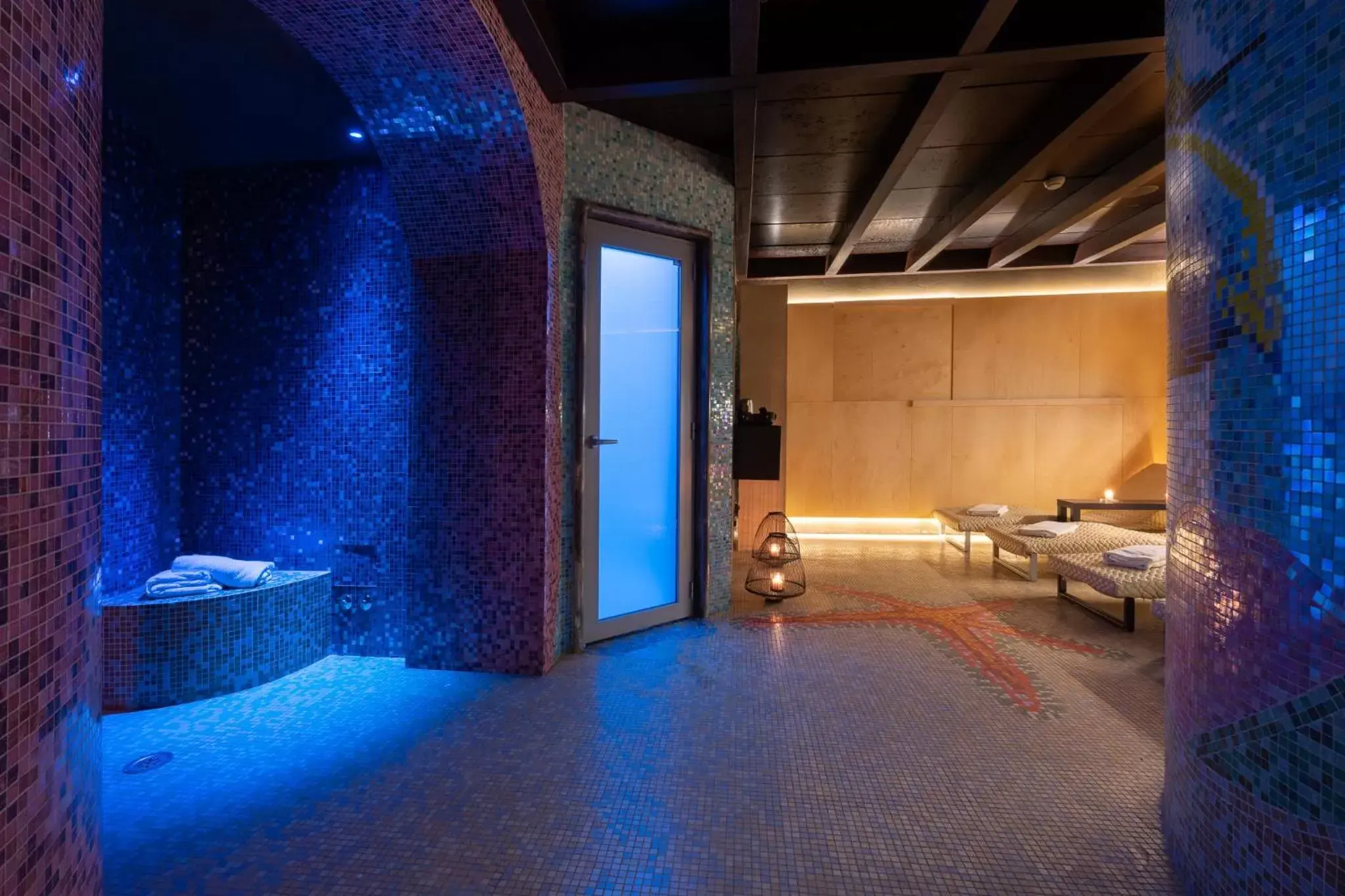 Spa and wellness centre/facilities, Bathroom in Hi Hotel Bari