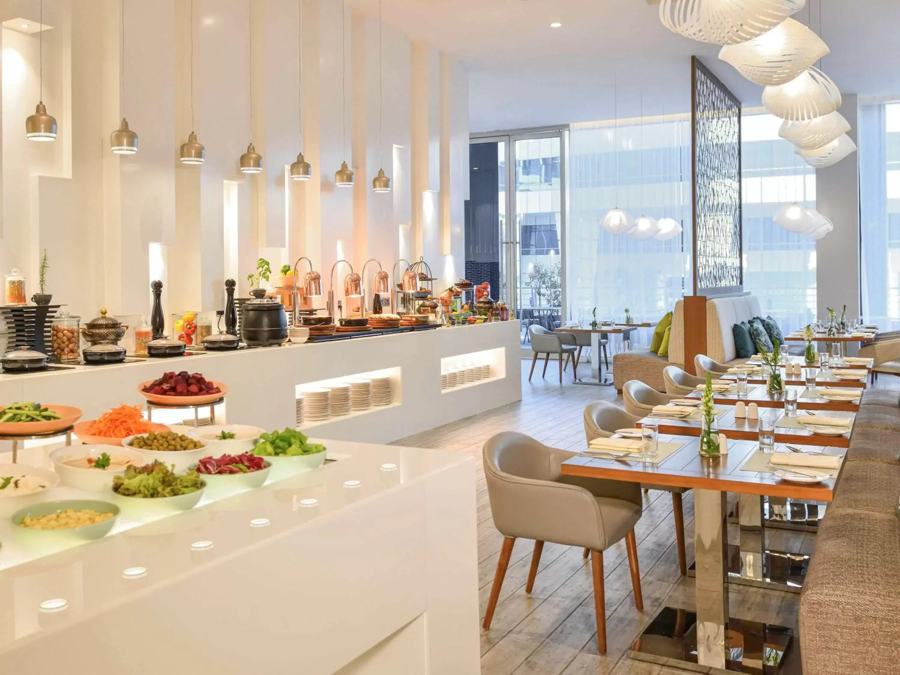 Property building, Restaurant/Places to Eat in Grand Mercure Dubai