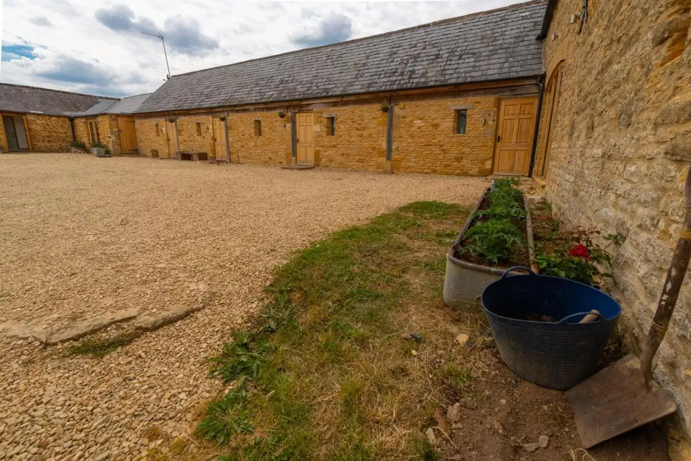 Inner courtyard view in Mill Cottage - Ash Farm Cotswolds