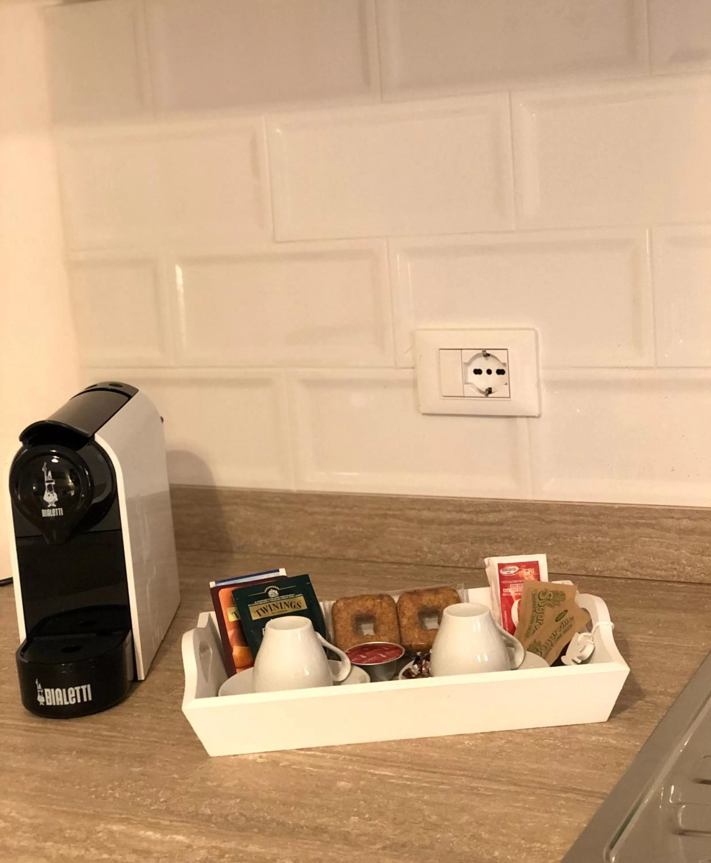 Coffee/tea facilities in Residence D'azeglio