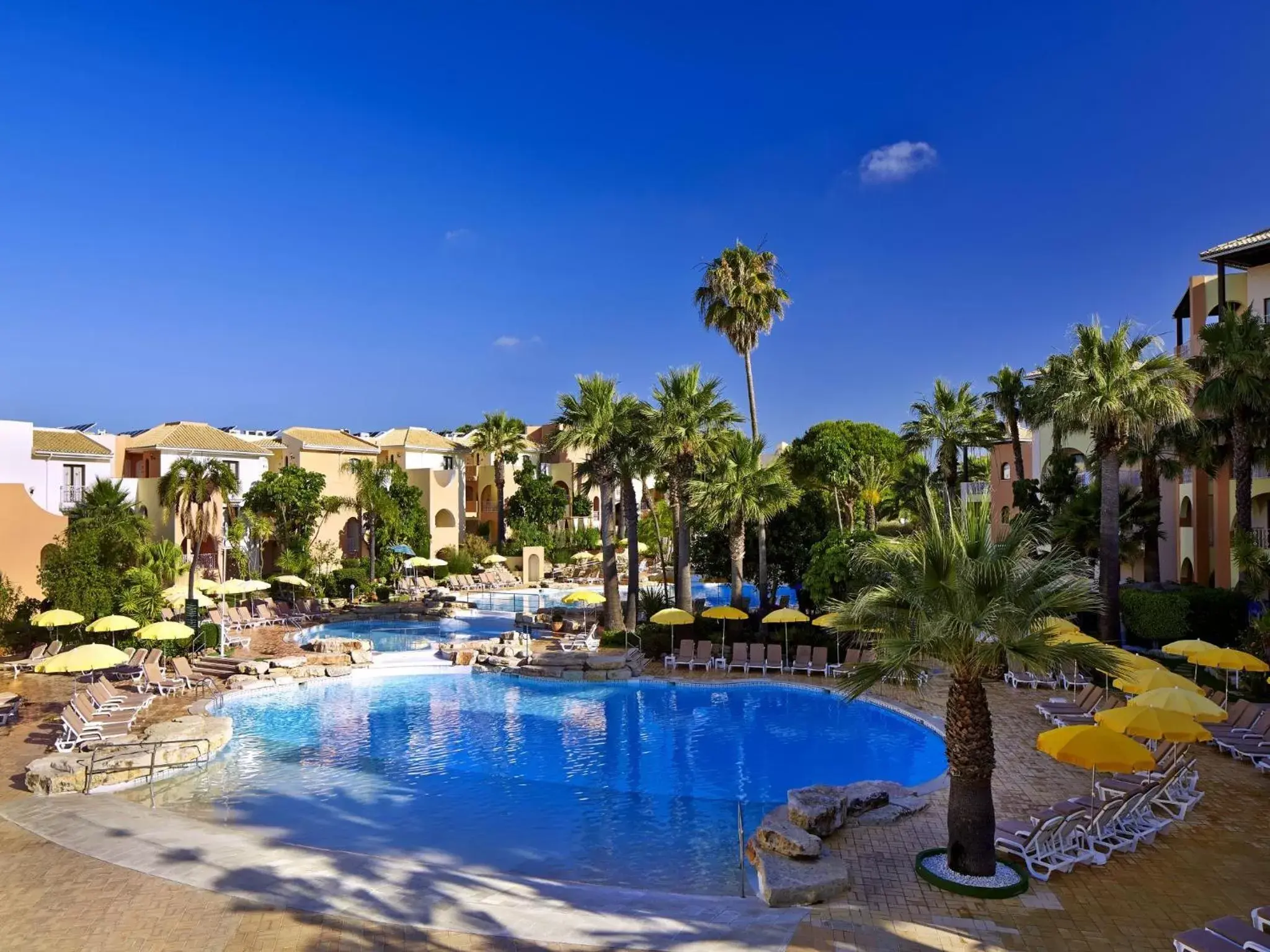 Bird's eye view, Swimming Pool in Four Seasons Vilamoura