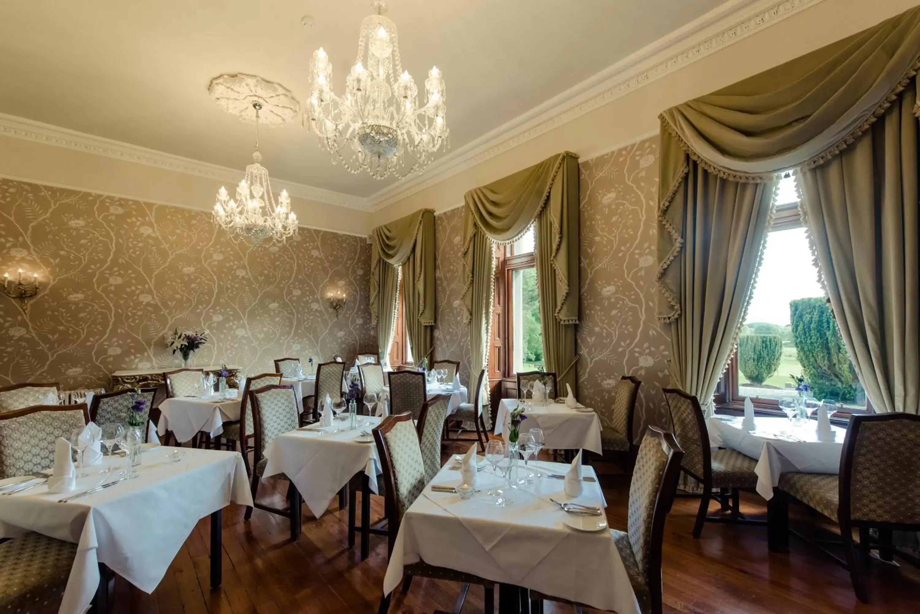 Restaurant/Places to Eat in Cahernane House Hotel