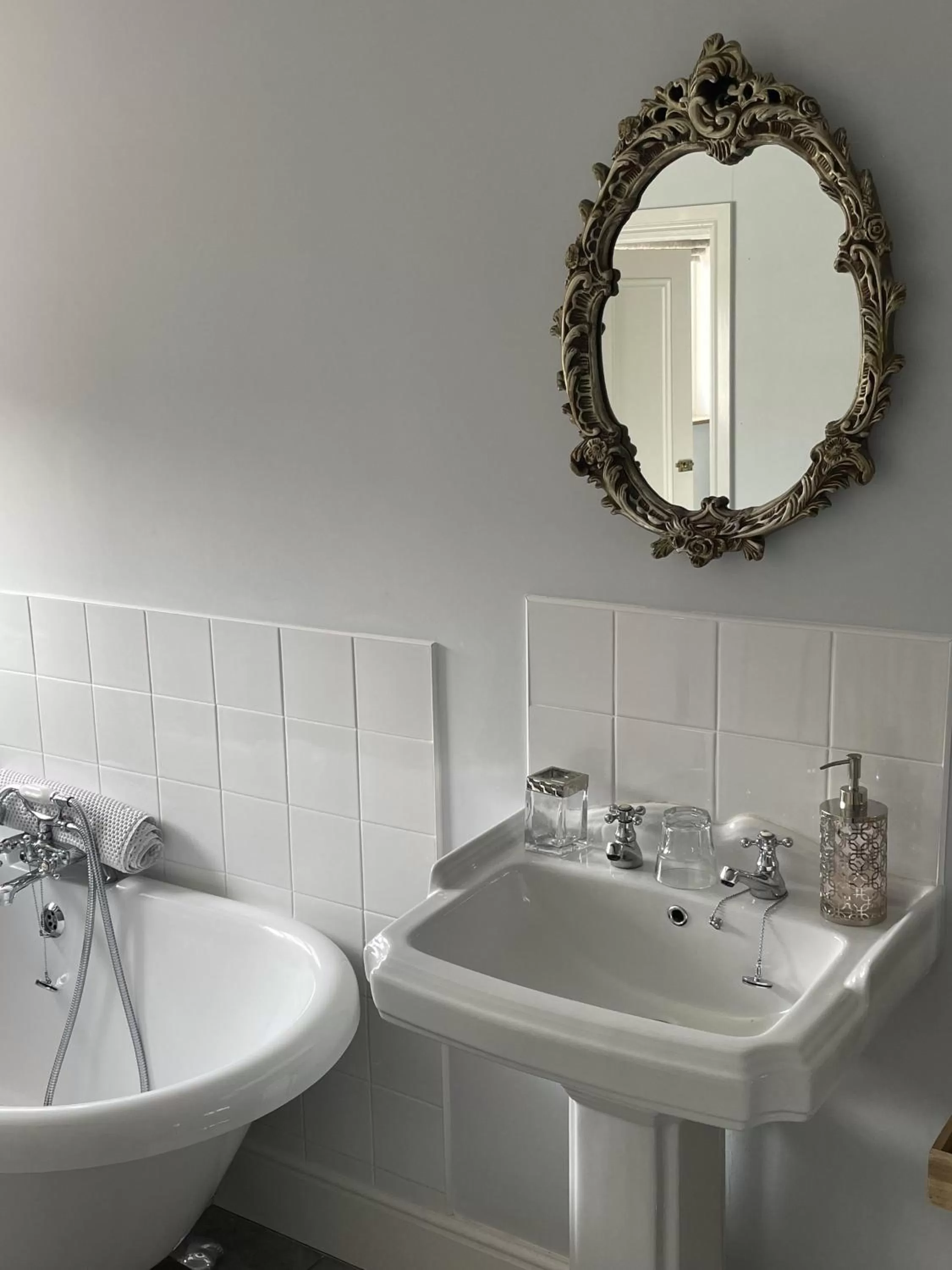 Bathroom in Eagle House - Award Winning B&B and Apartment