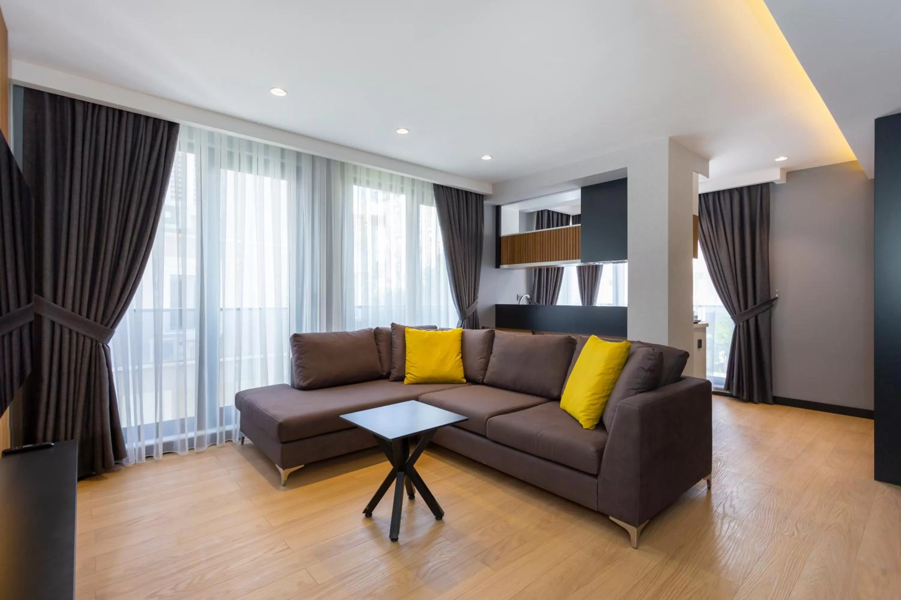 Seating area in Nox Suite Rezidans