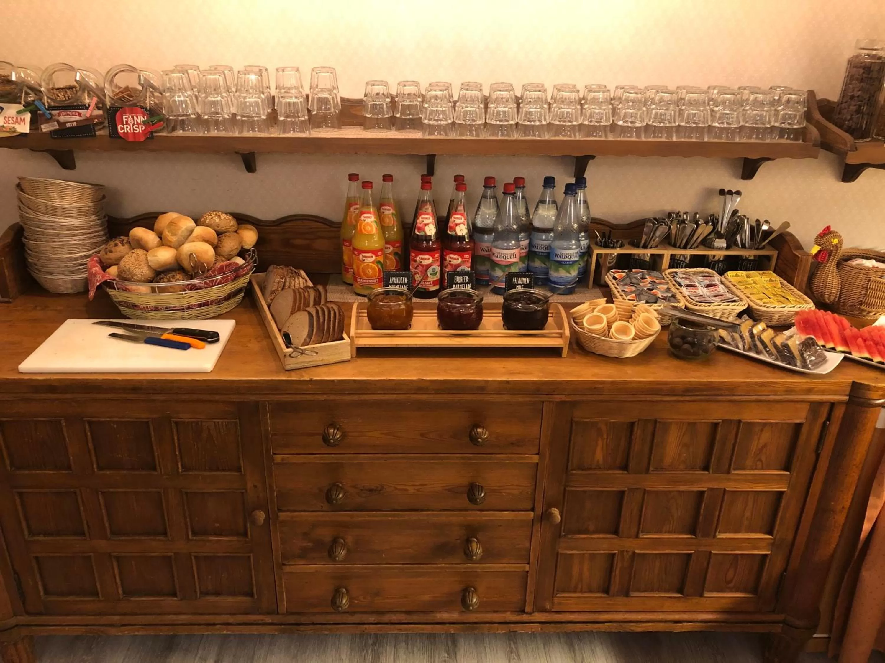 Breakfast in Hotel Liszt