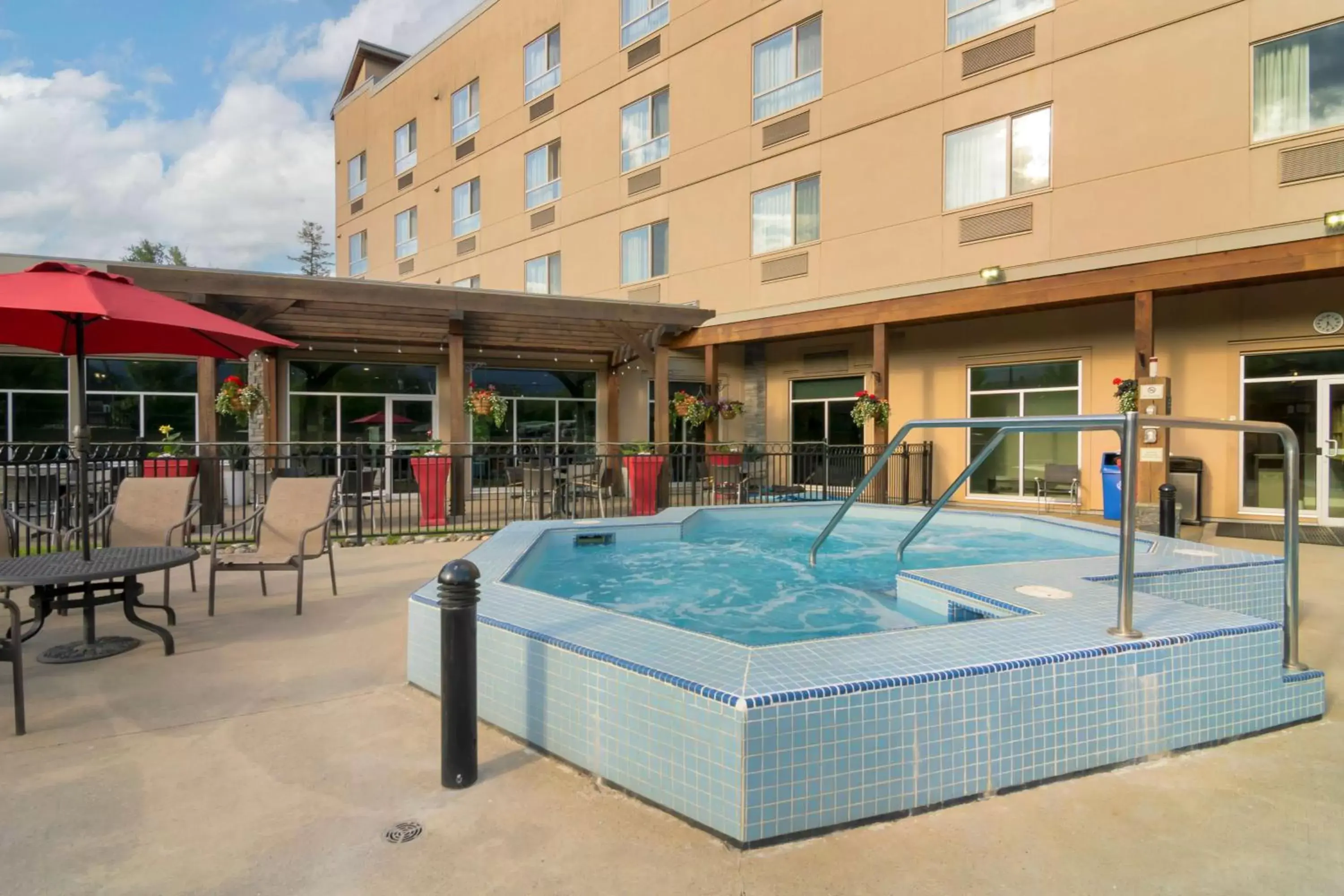 Pool view, Swimming Pool in Best Western Plus Revelstoke