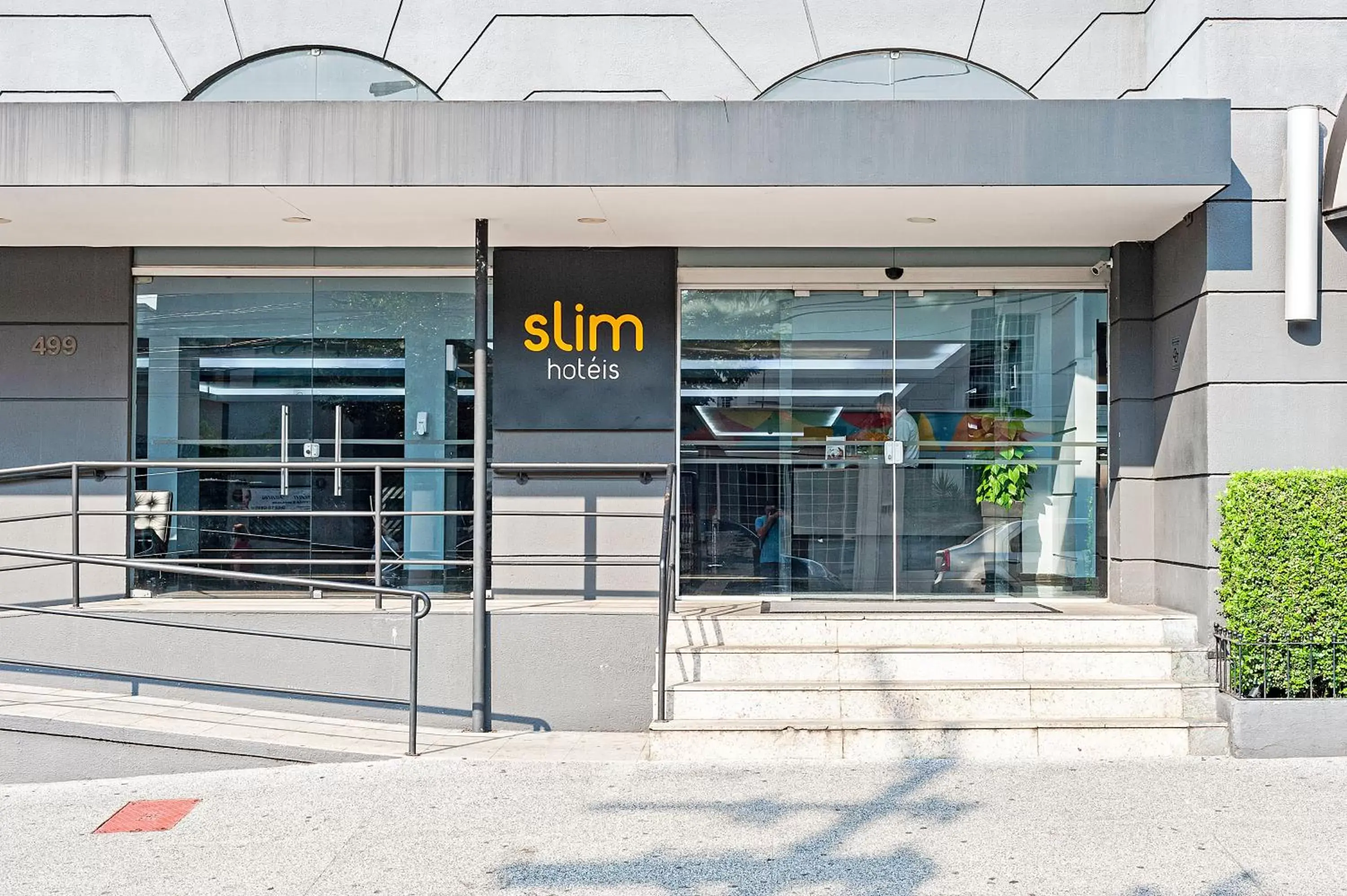 Facade/entrance in Slim São Paulo Congonhas by Slaviero Hotéis