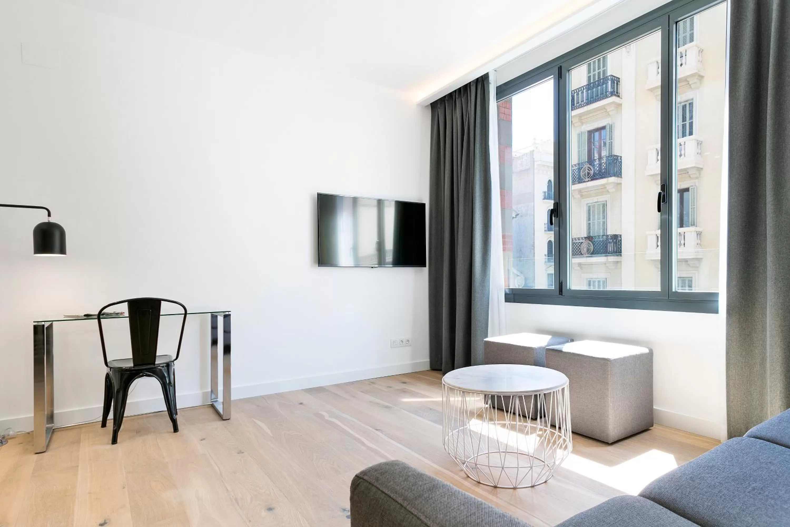 TV and multimedia in Murmuri Residence Mercader