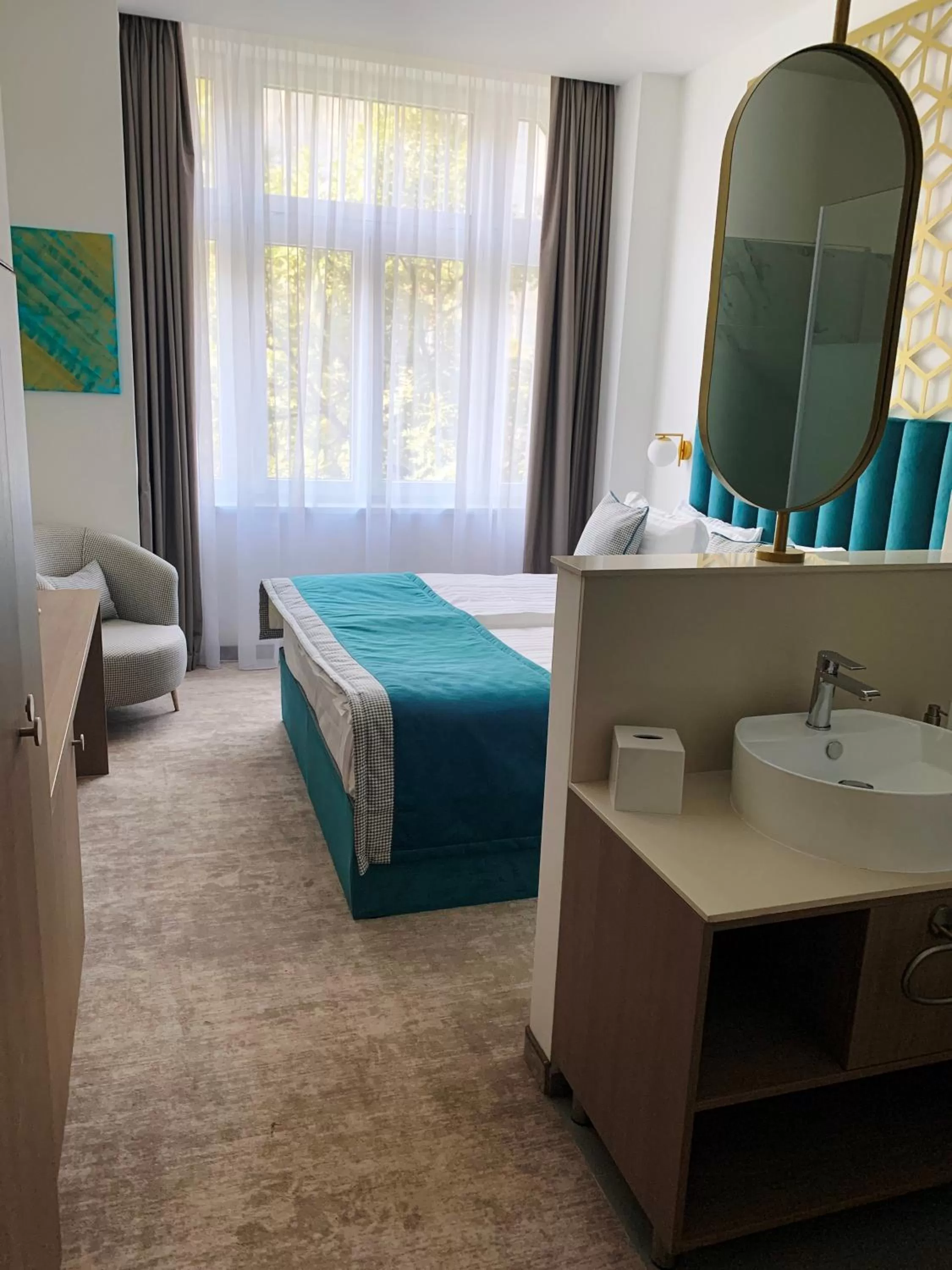 TV and multimedia, Bed in Mera Hotel