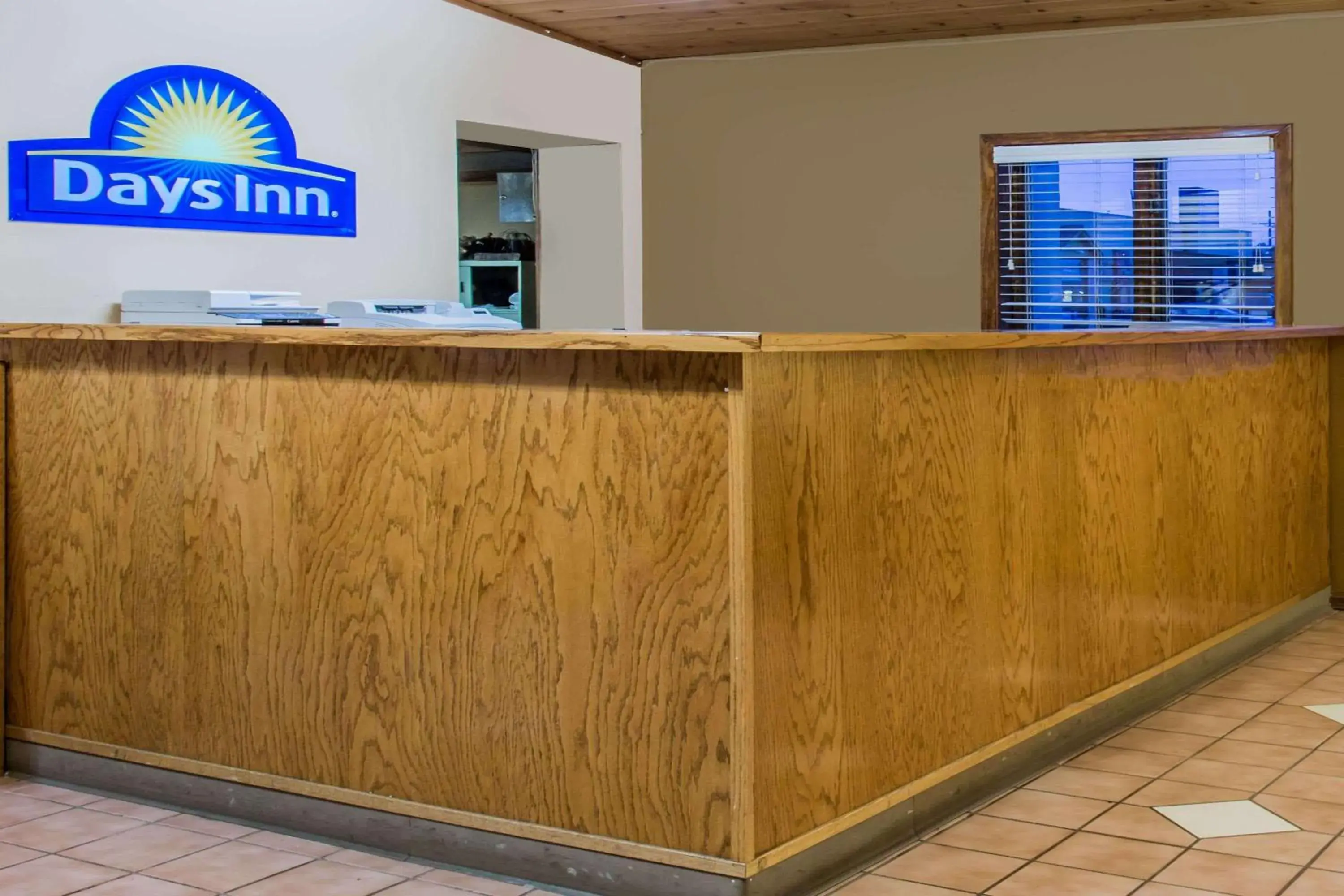 Lobby or reception in Days Inn by Wyndham West Allis/Milwaukee Lobby or reception in Days Inn by Wyndham West Allis/Milwaukee