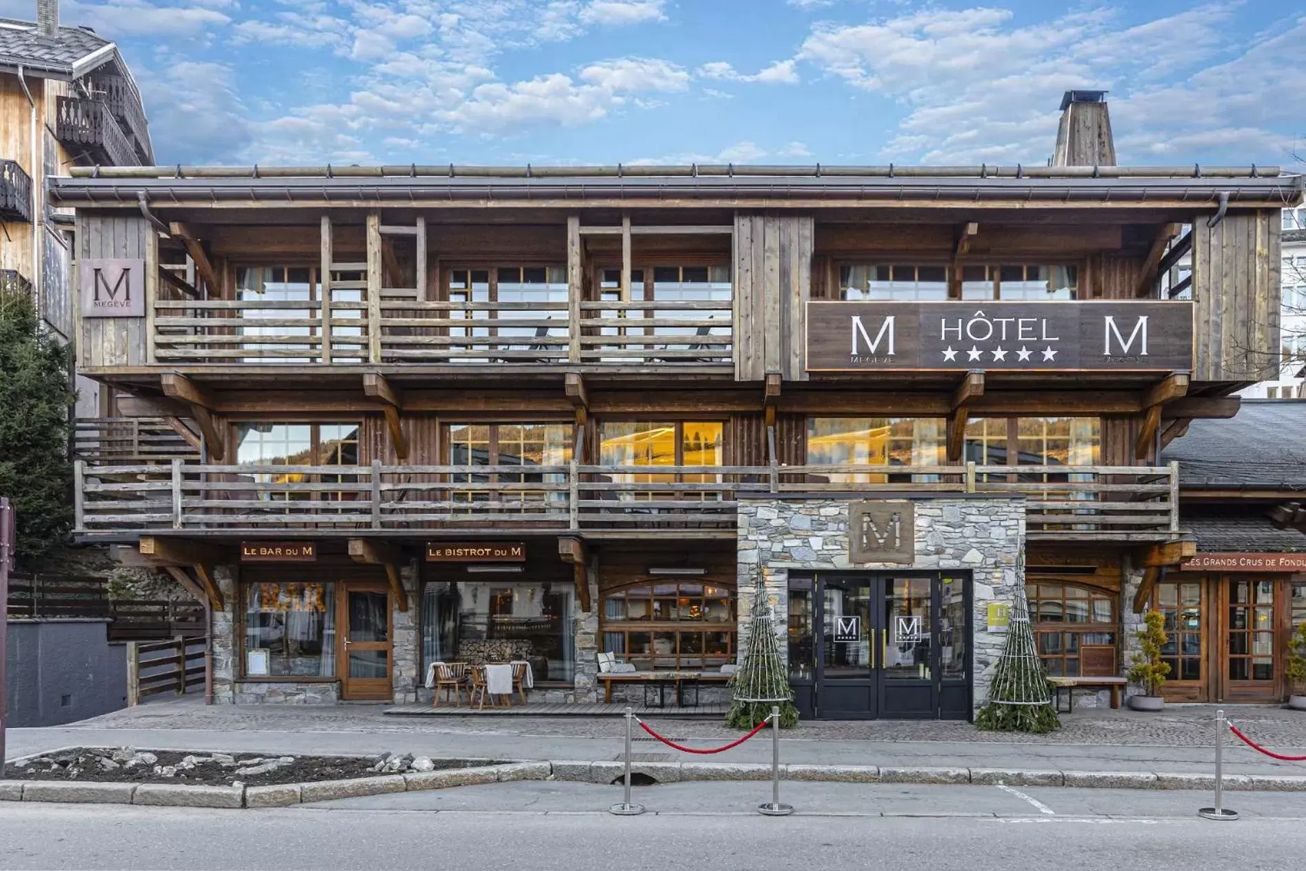 Facade/entrance, Property Building in M de Megève